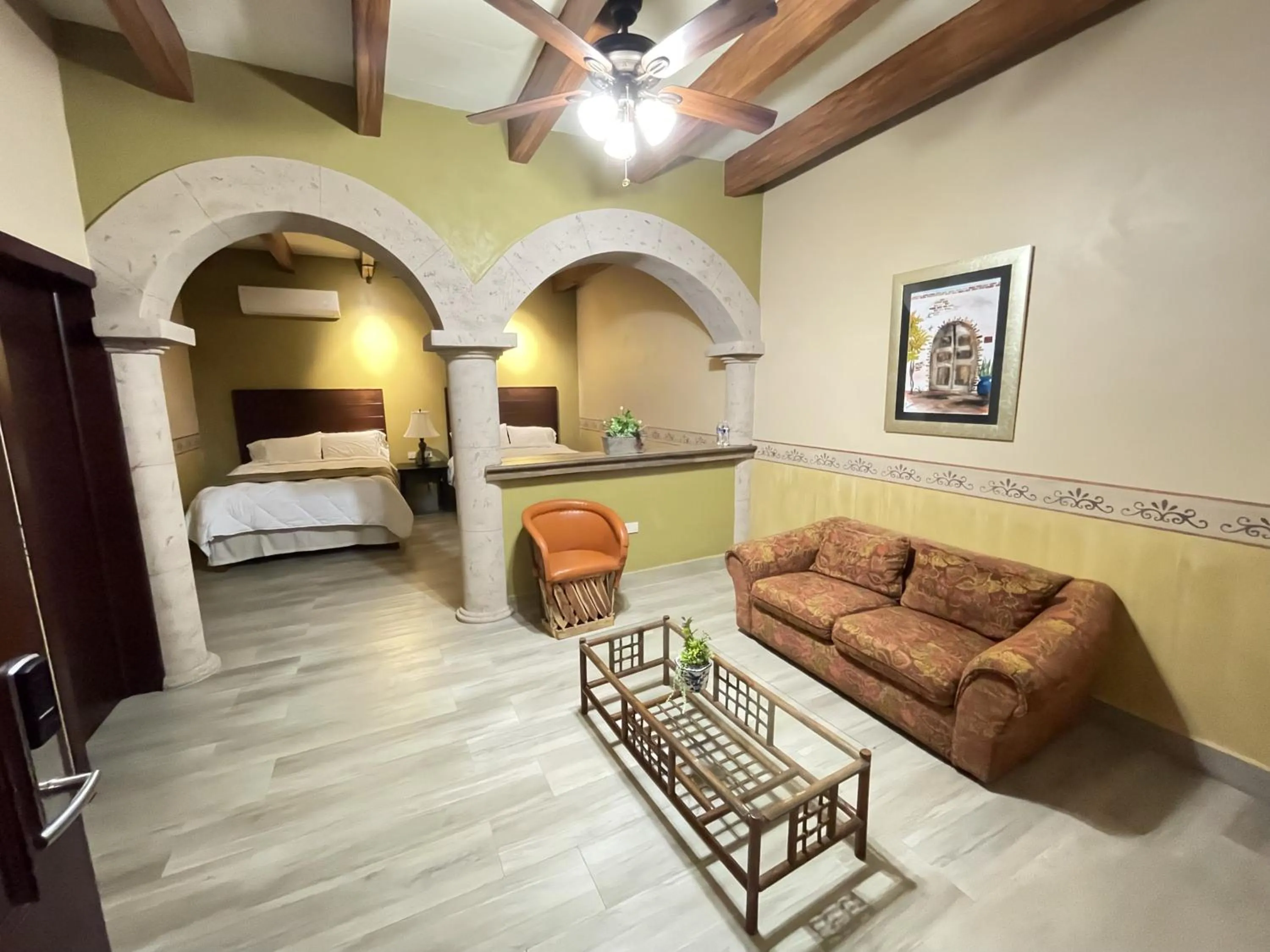 Bed in Hotel Real de los Alamos