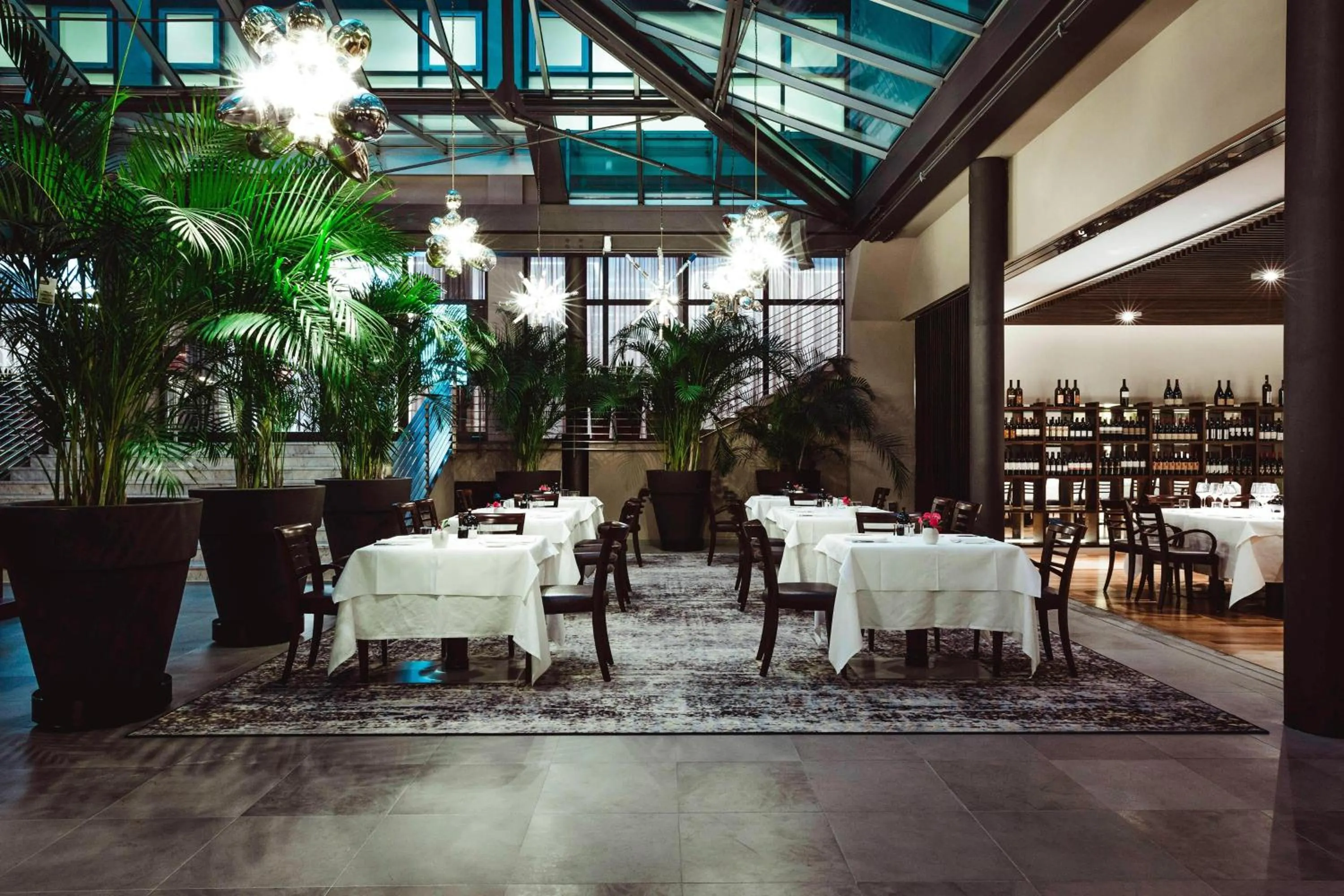 Restaurant/places to eat in Four Points Sheraton Bolzano Bozen