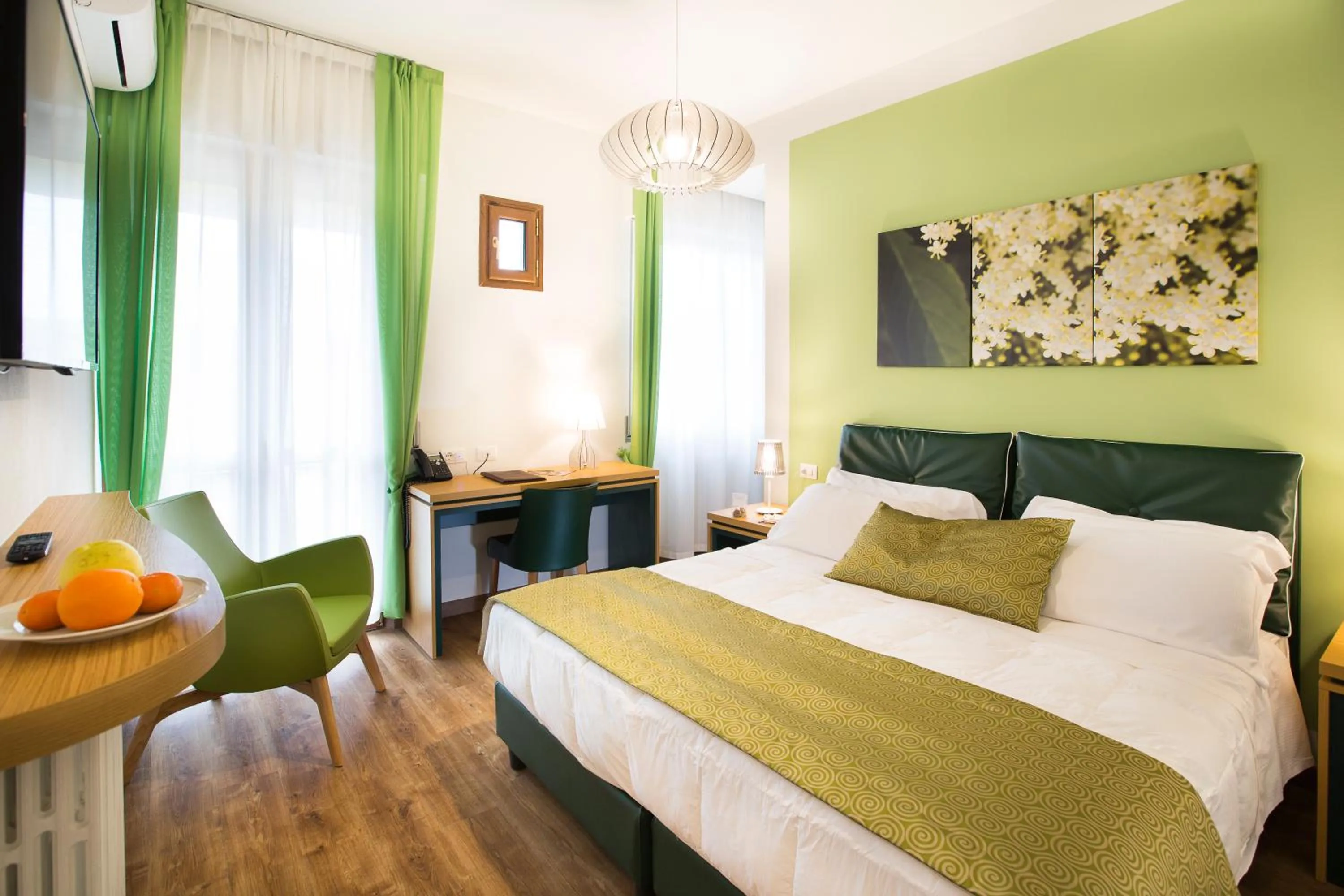 Decorative detail, Bed in La Gustea Hotel & Cucina