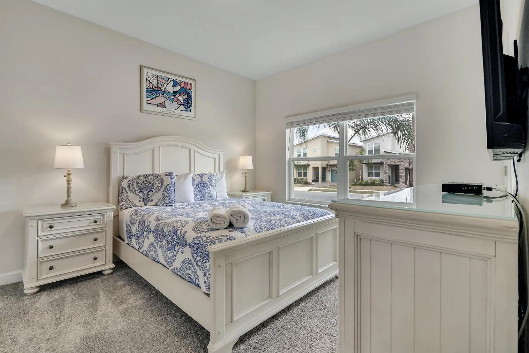 Photo of the whole room, Bed in Fascinating 4 bedroom, walking distance to the waterpark