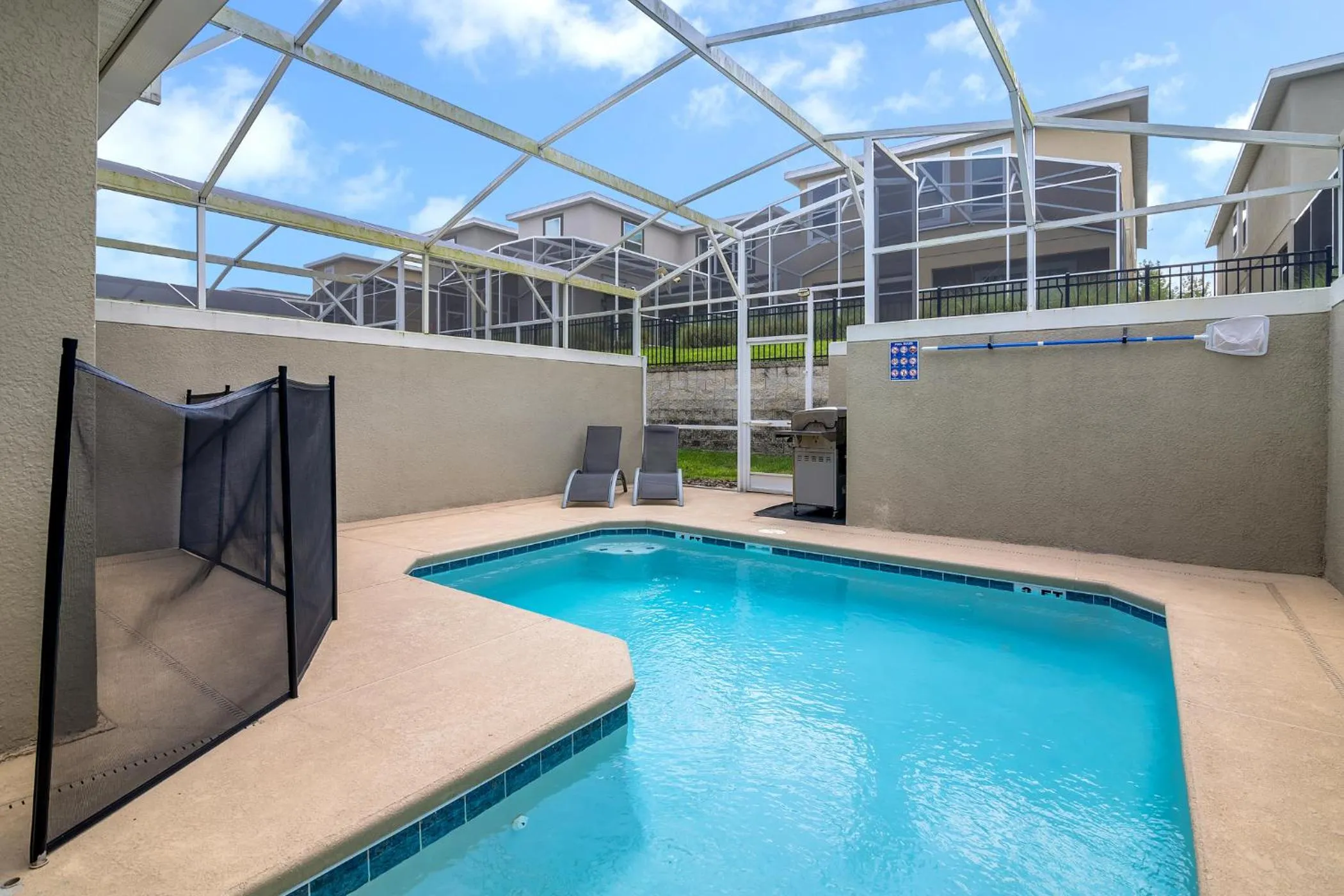 Patio in Fascinating 4 bedroom, walking distance to the waterpark