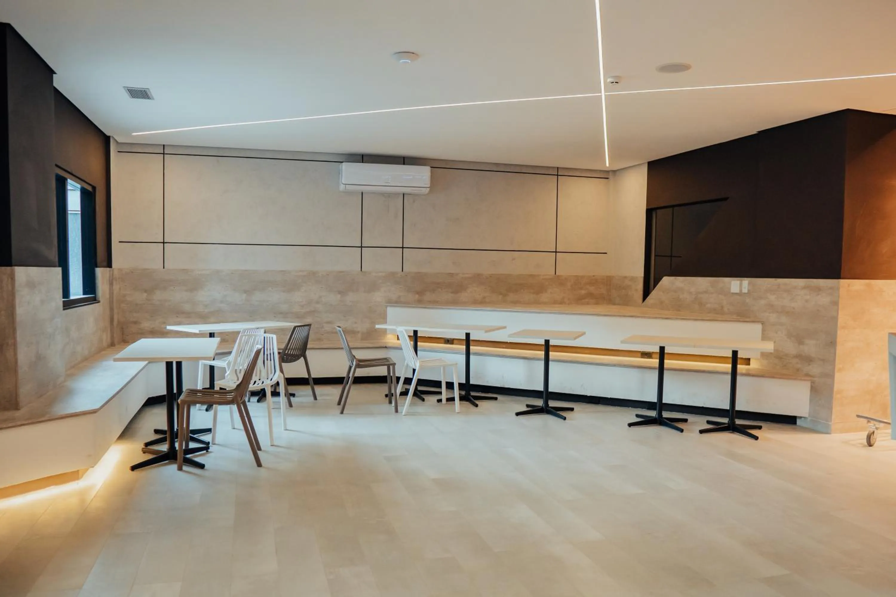 Restaurant/places to eat in Front Comfort Teófilo Otoni