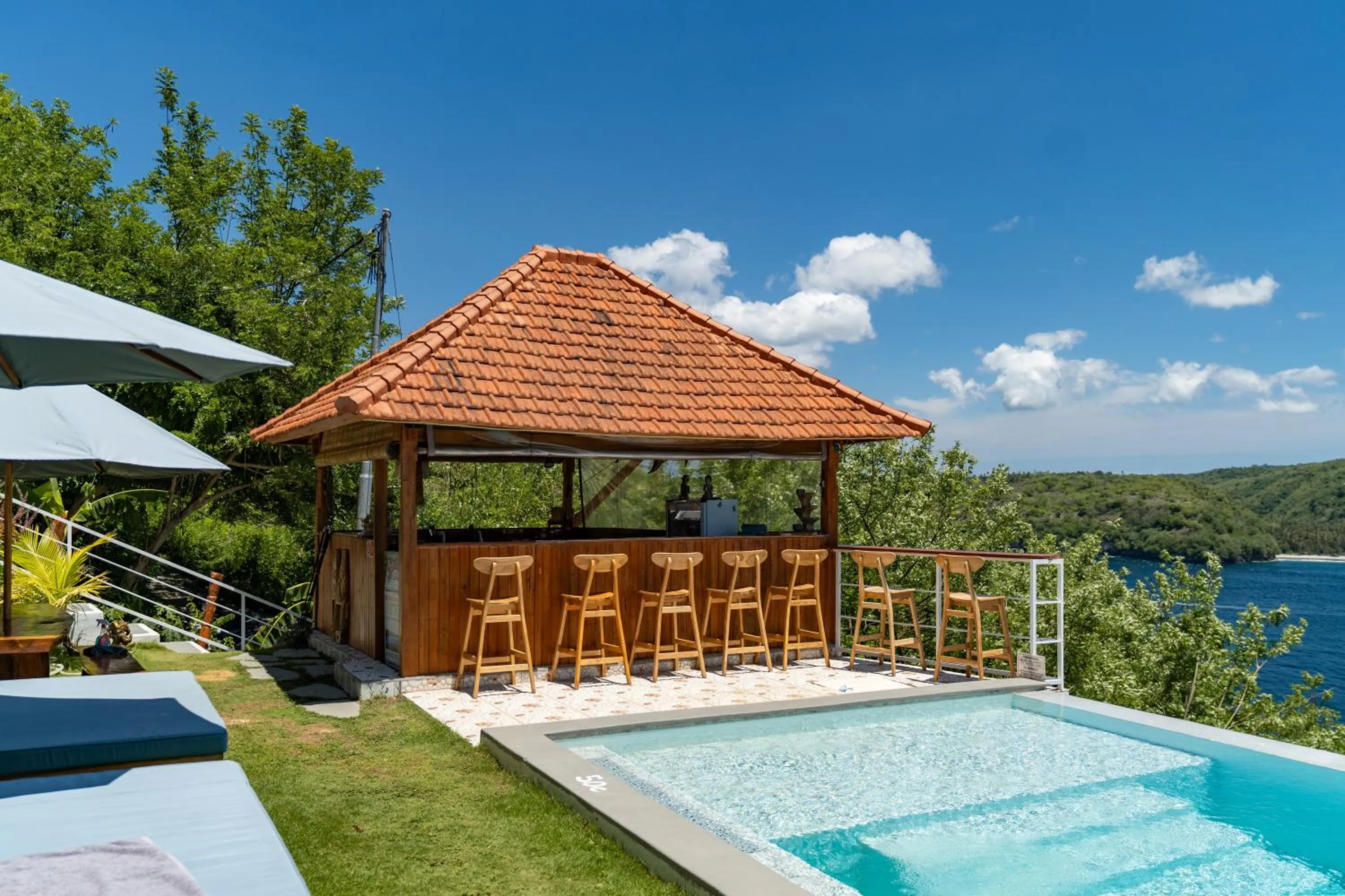 Restaurant/places to eat in Butterfly Villas Nusa Ceningan