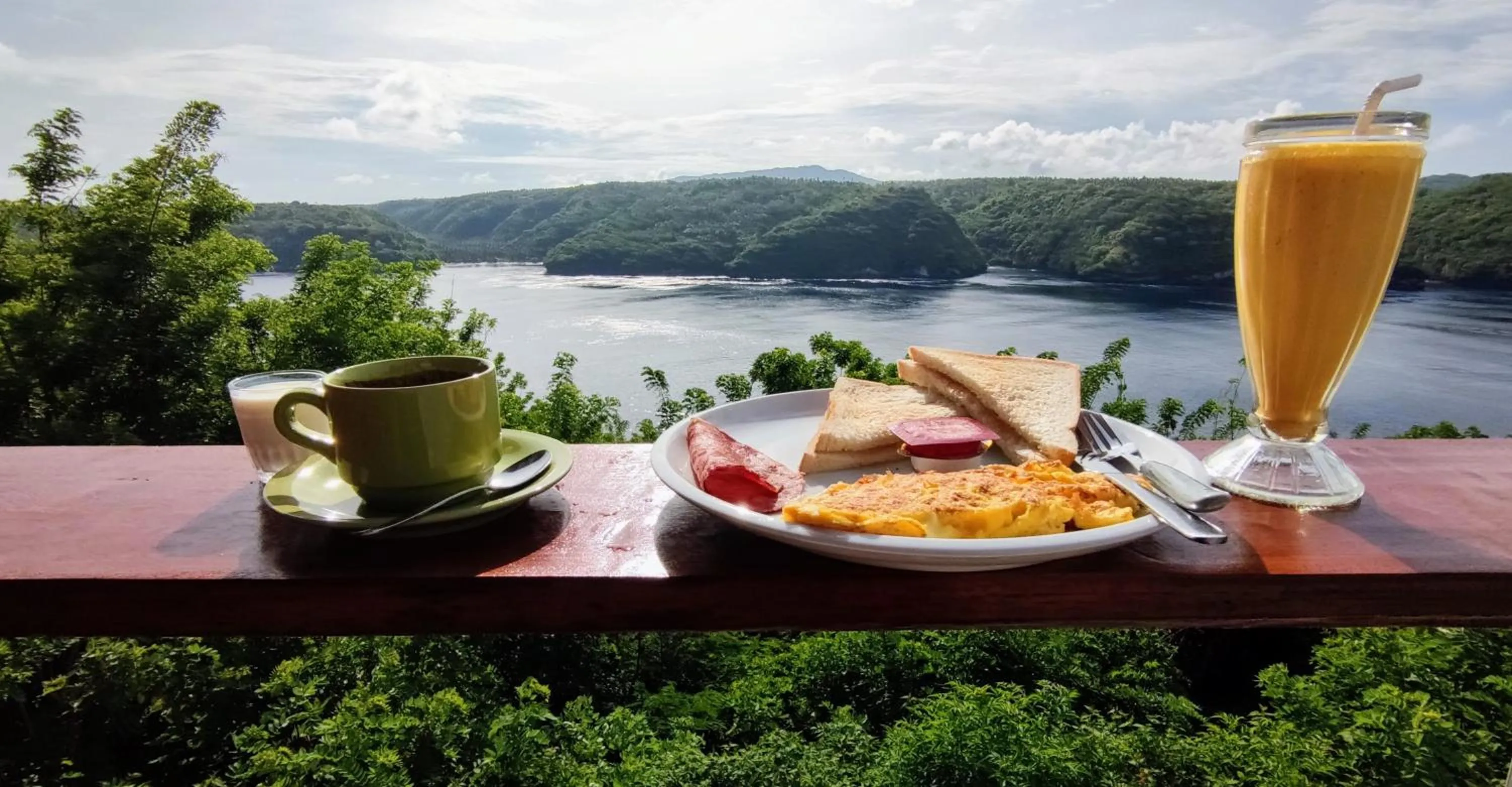 Restaurant/places to eat in Butterfly Villas Nusa Ceningan