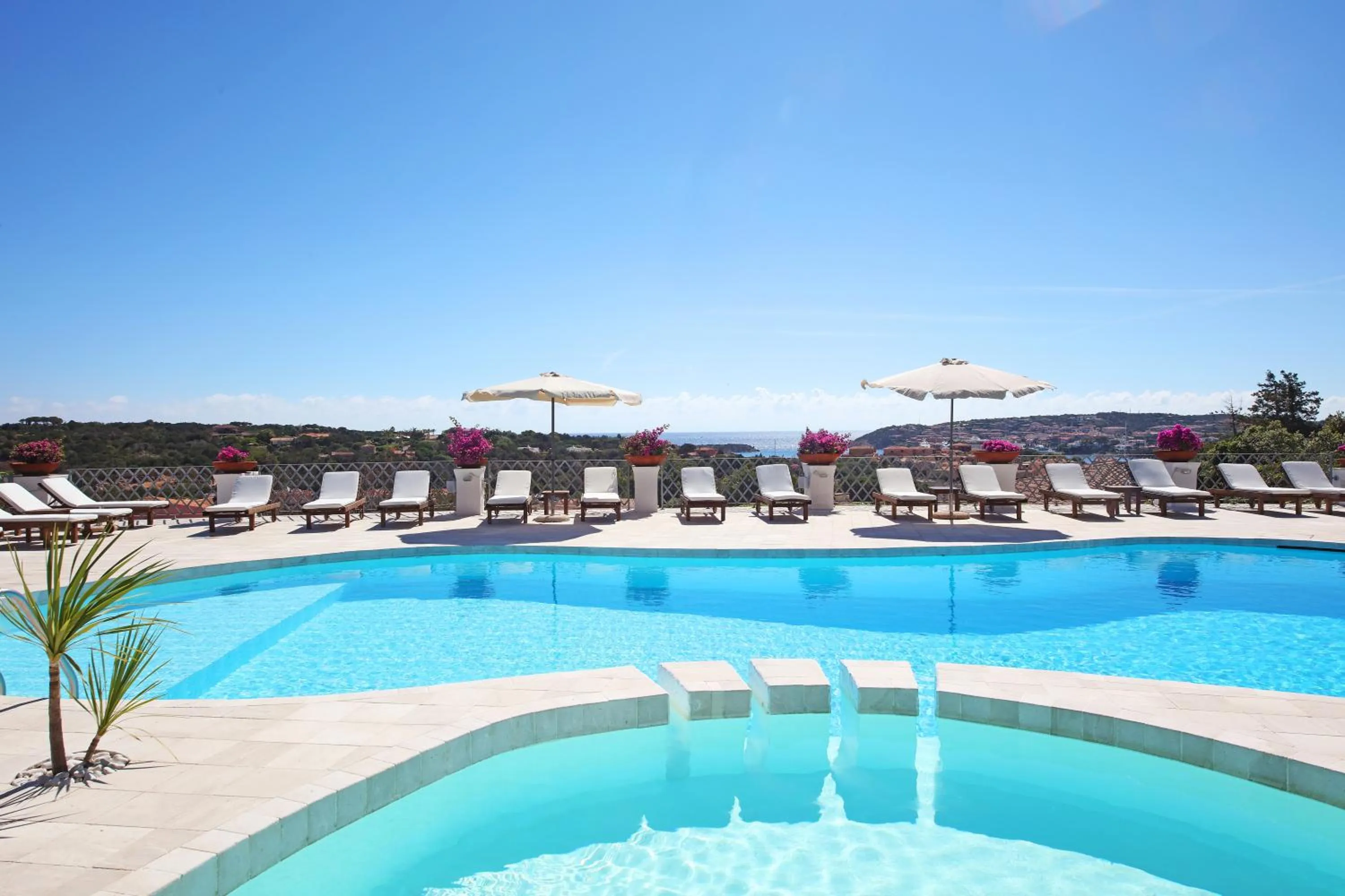 Swimming pool in Hotel Balocco