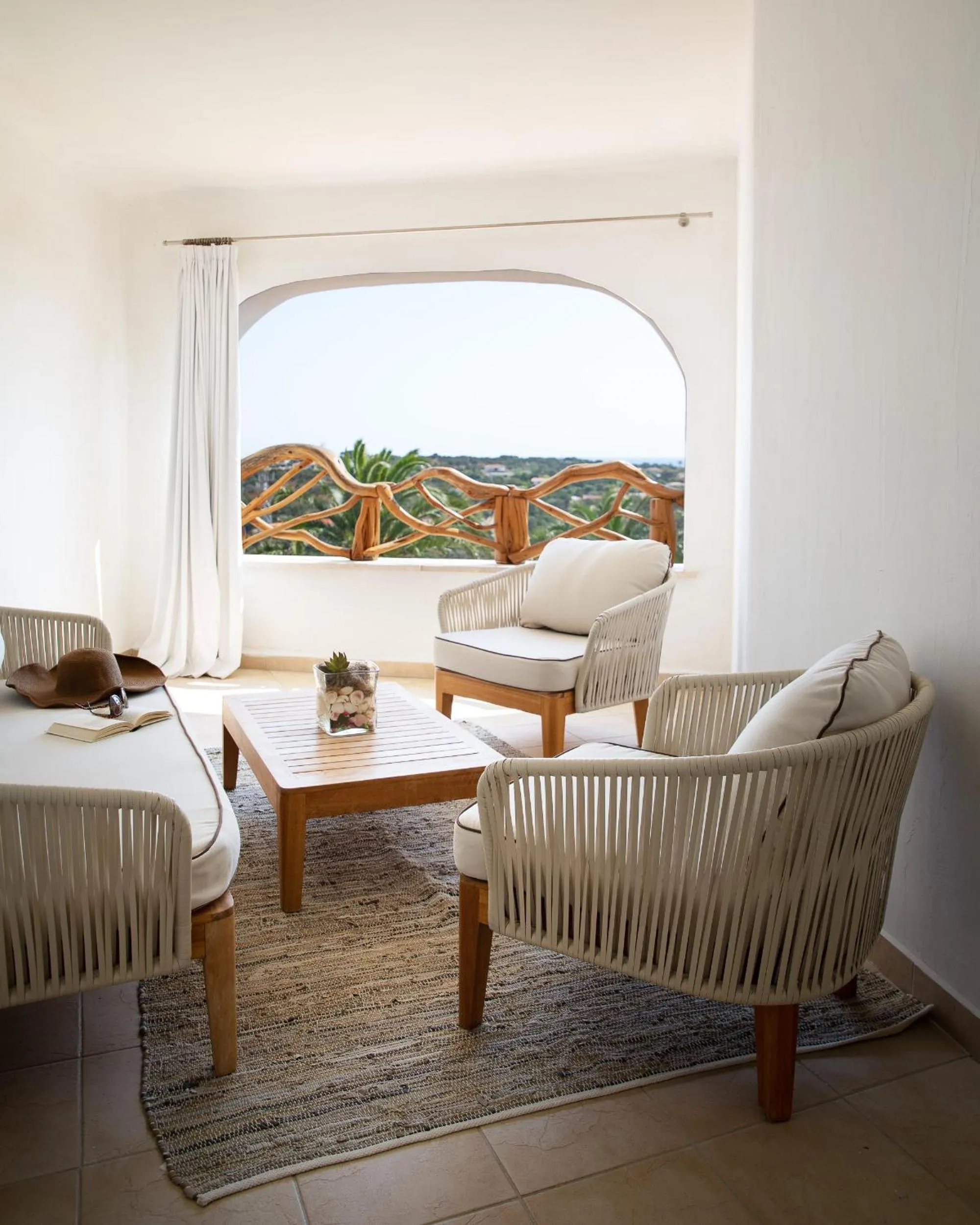 Balcony/Terrace, Bed in Hotel Balocco