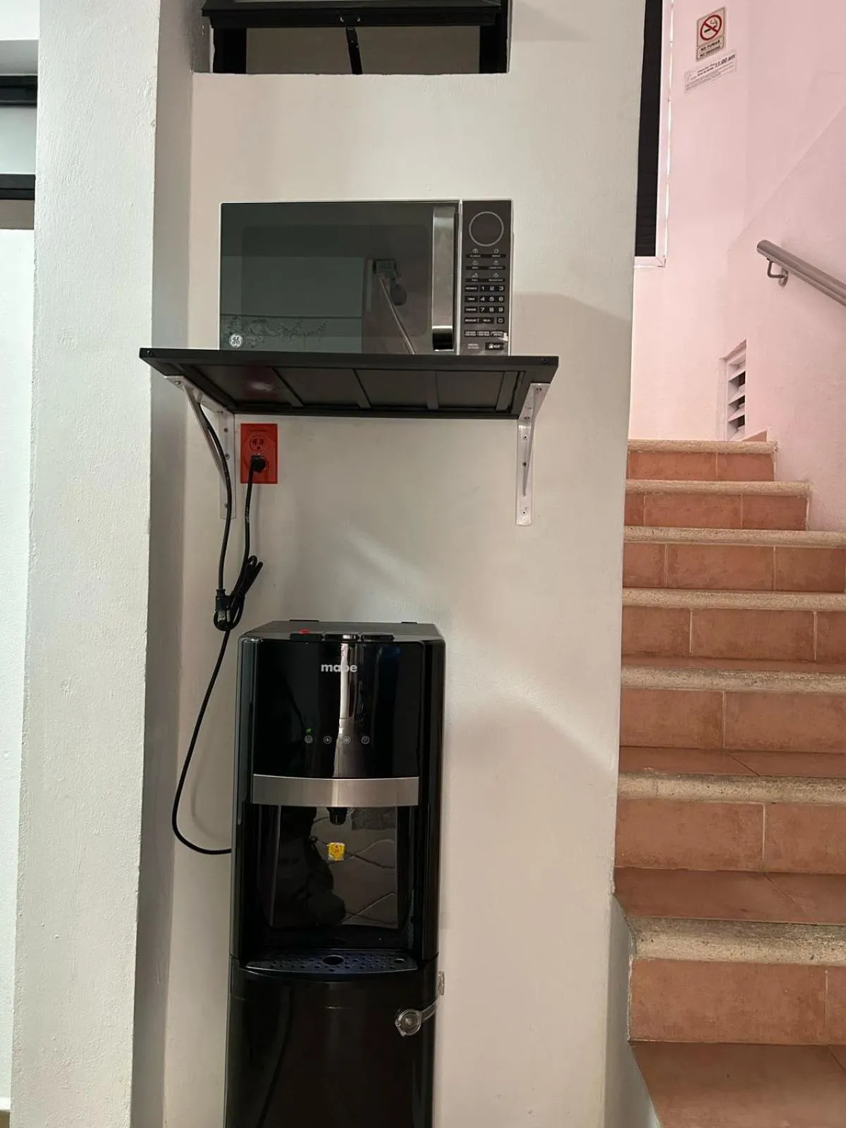 Guests in Hotel Marcianito