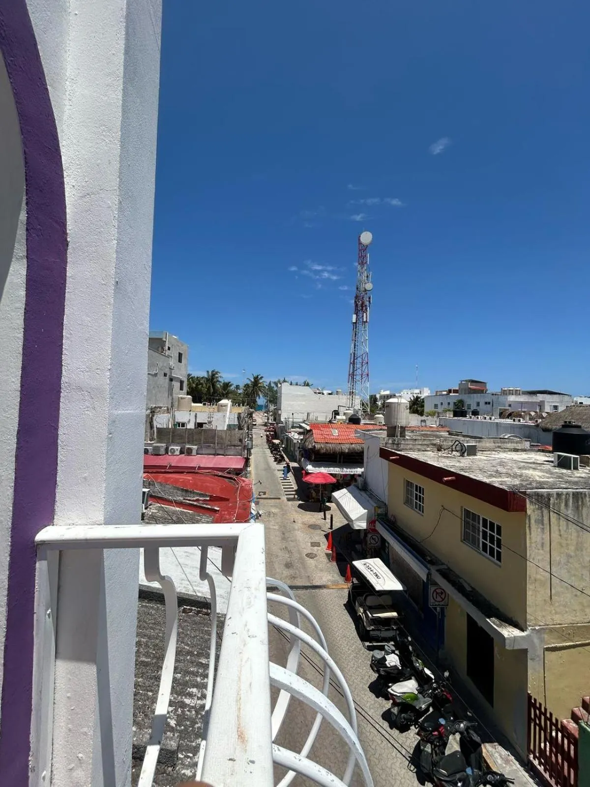 Property building in Hotel Marcianito