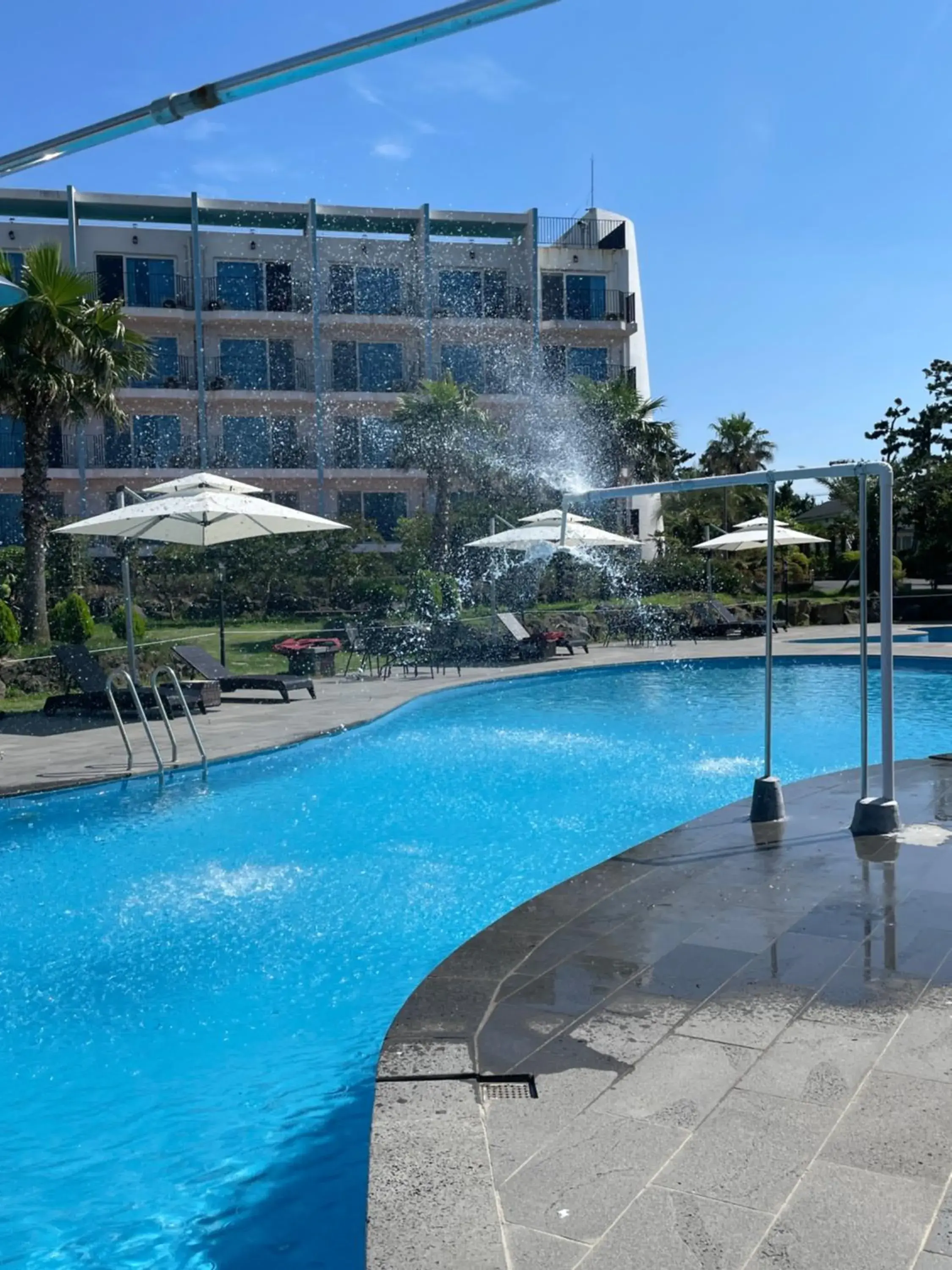 Swimming pool in Hallim Resort Swimming pool in Hallim Resort