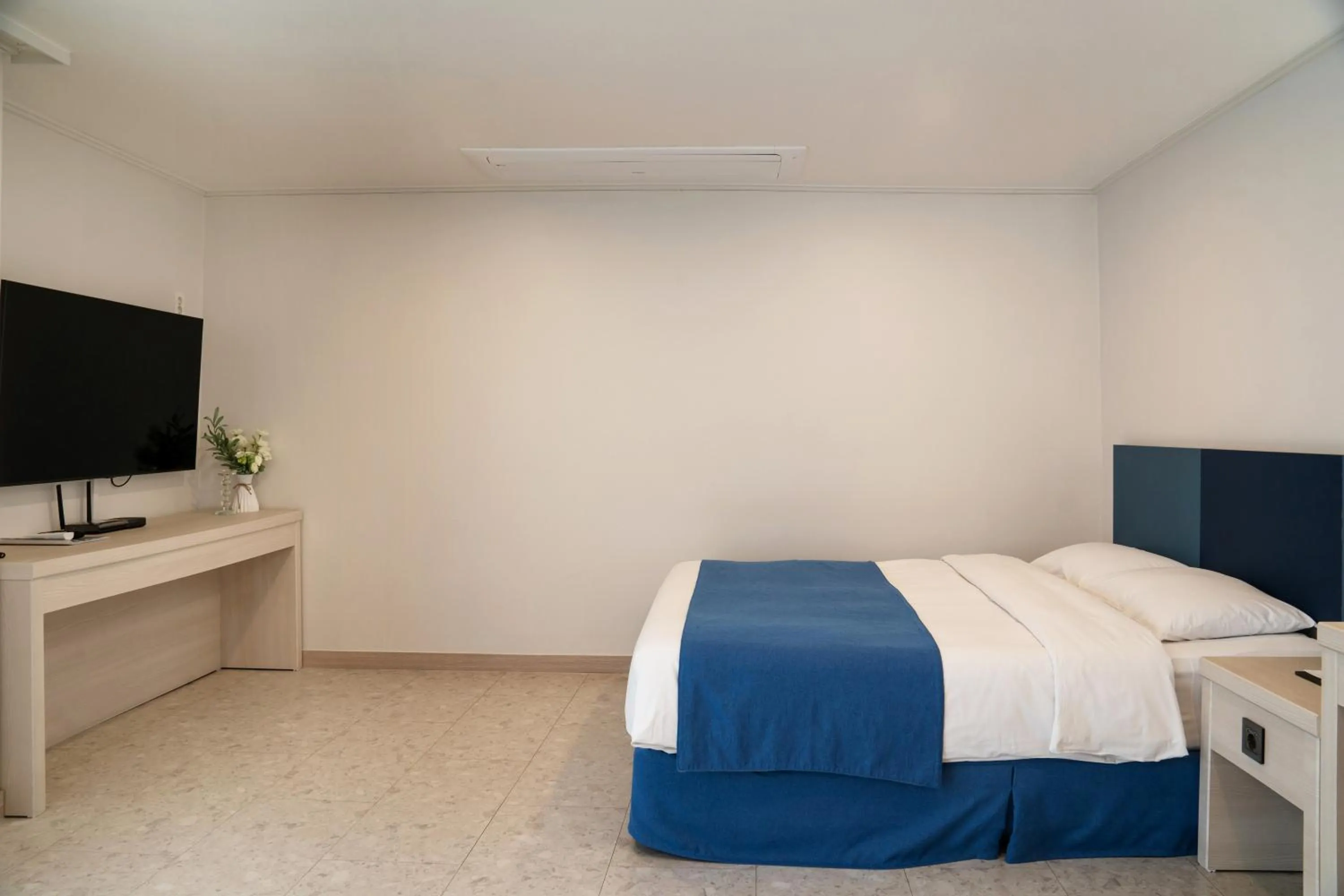 Bed in Hallim Resort