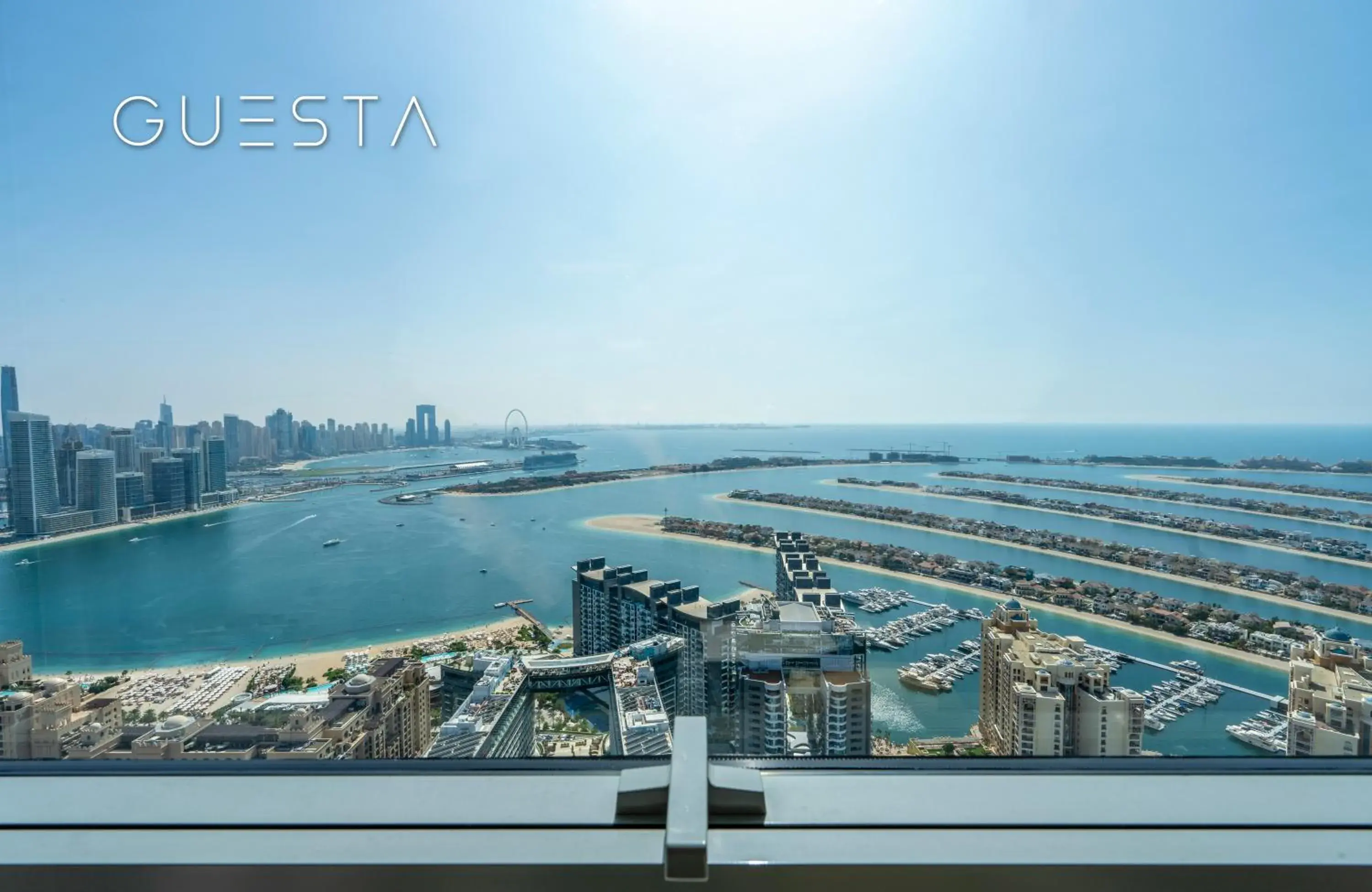 Bird's eye view in The Palm Tower, Nakheel Mall, Palm Jumeirah Bird's eye view in The Palm Tower, Nakheel Mall, Palm Jumeirah