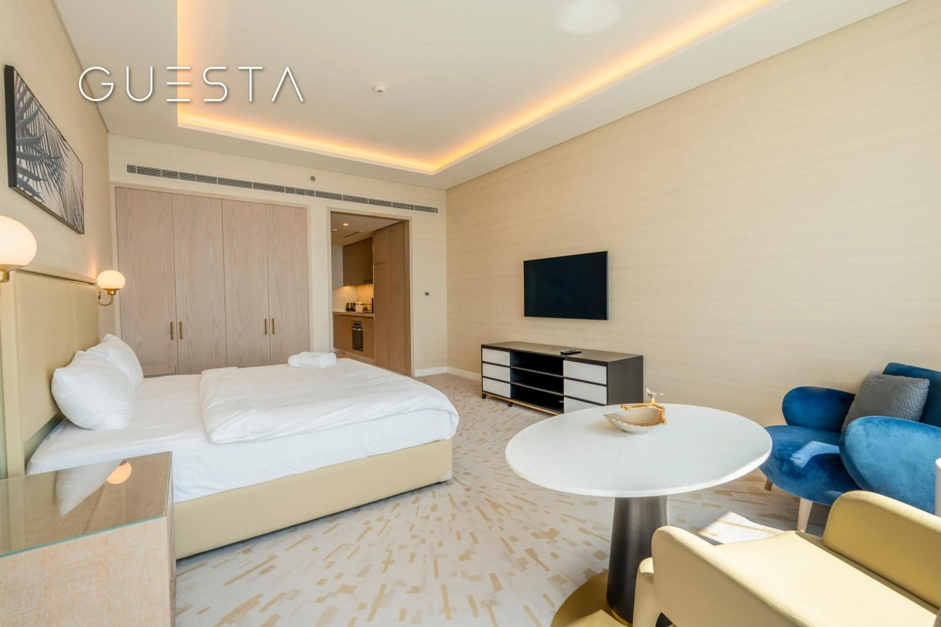 Seating area, Bed in The Palm Tower, Nakheel Mall, Palm Jumeirah