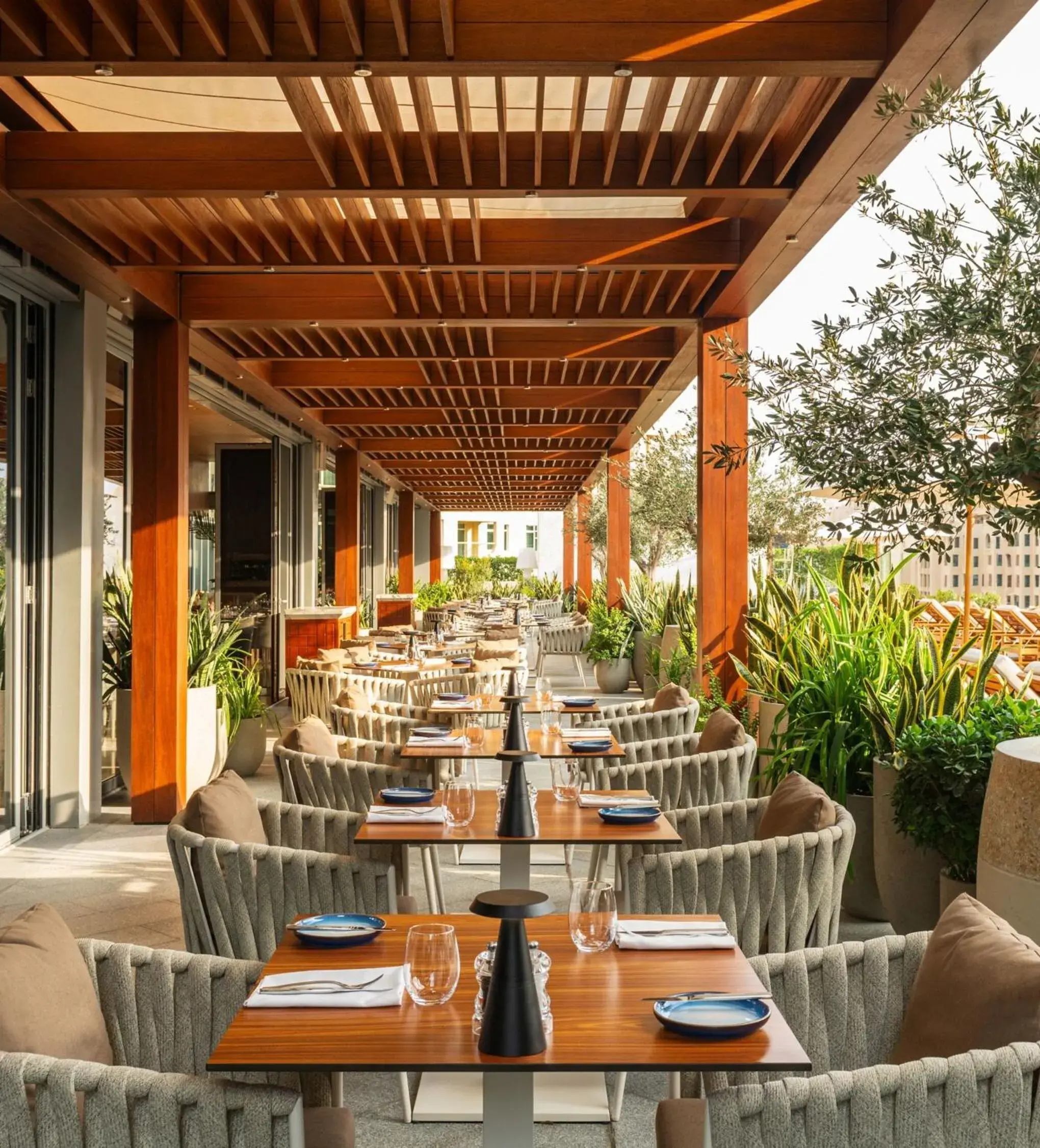 Restaurant/places to eat in The Palm Tower, Nakheel Mall, Palm Jumeirah Restaurant/places to eat in The Palm Tower, Nakheel Mall, Palm Jumeirah