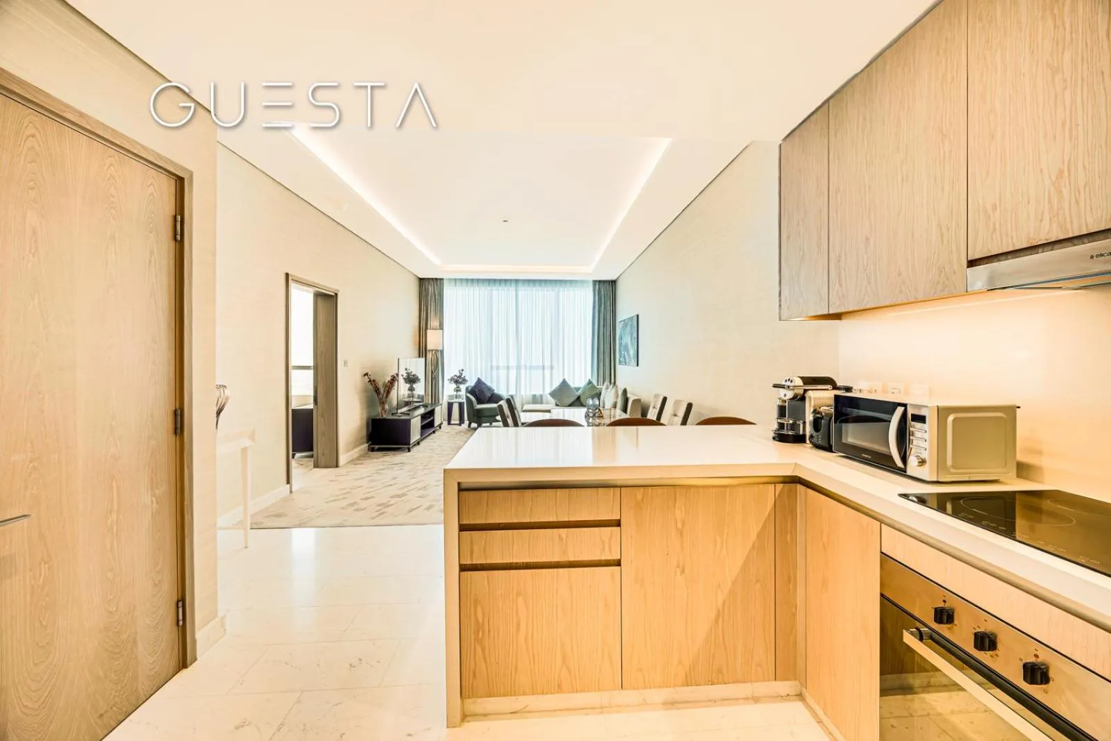 Kitchen or kitchenette in The Palm Tower, Nakheel Mall, Palm Jumeirah