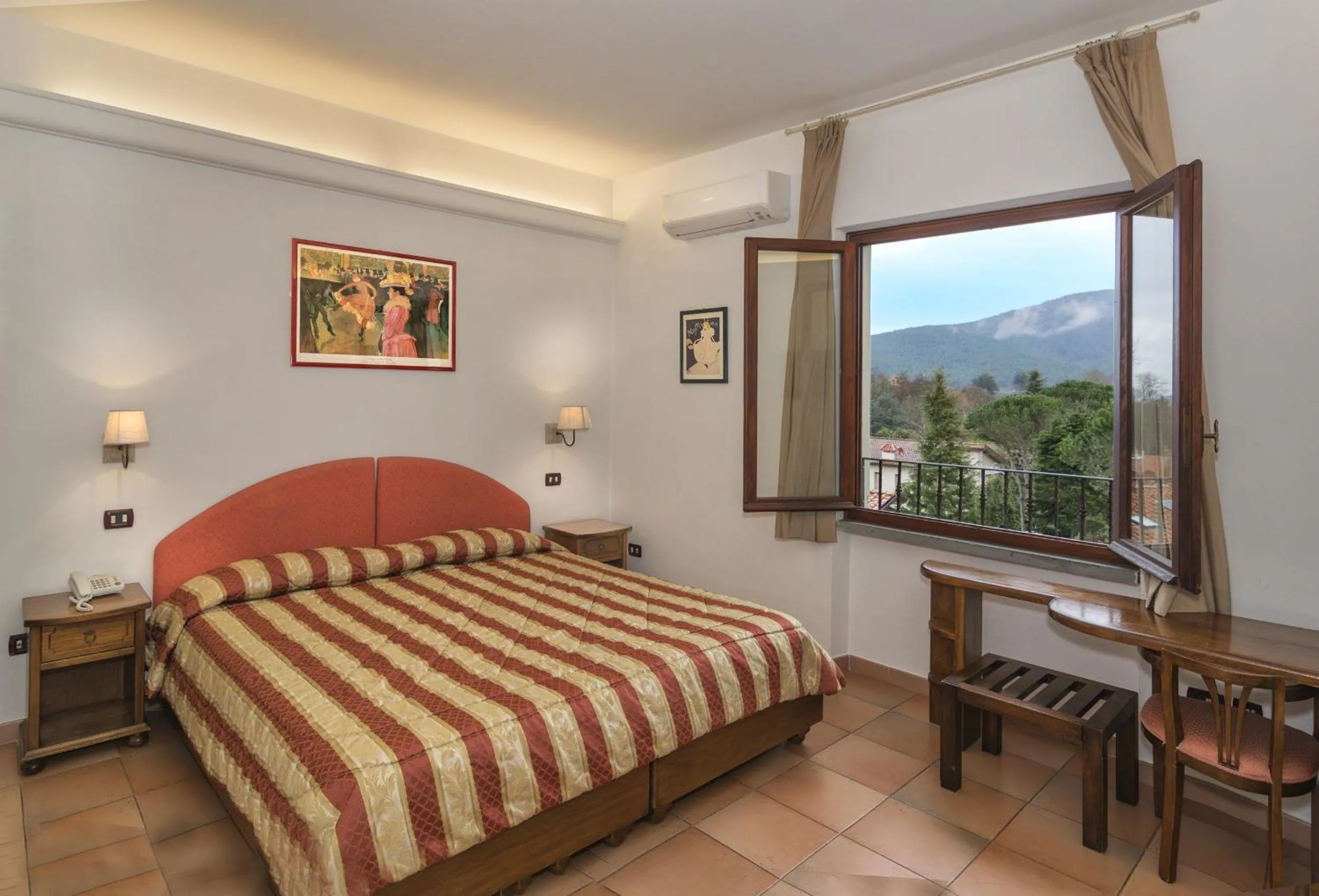 Bedroom, Bed in Hotel Ristorante da Carlos