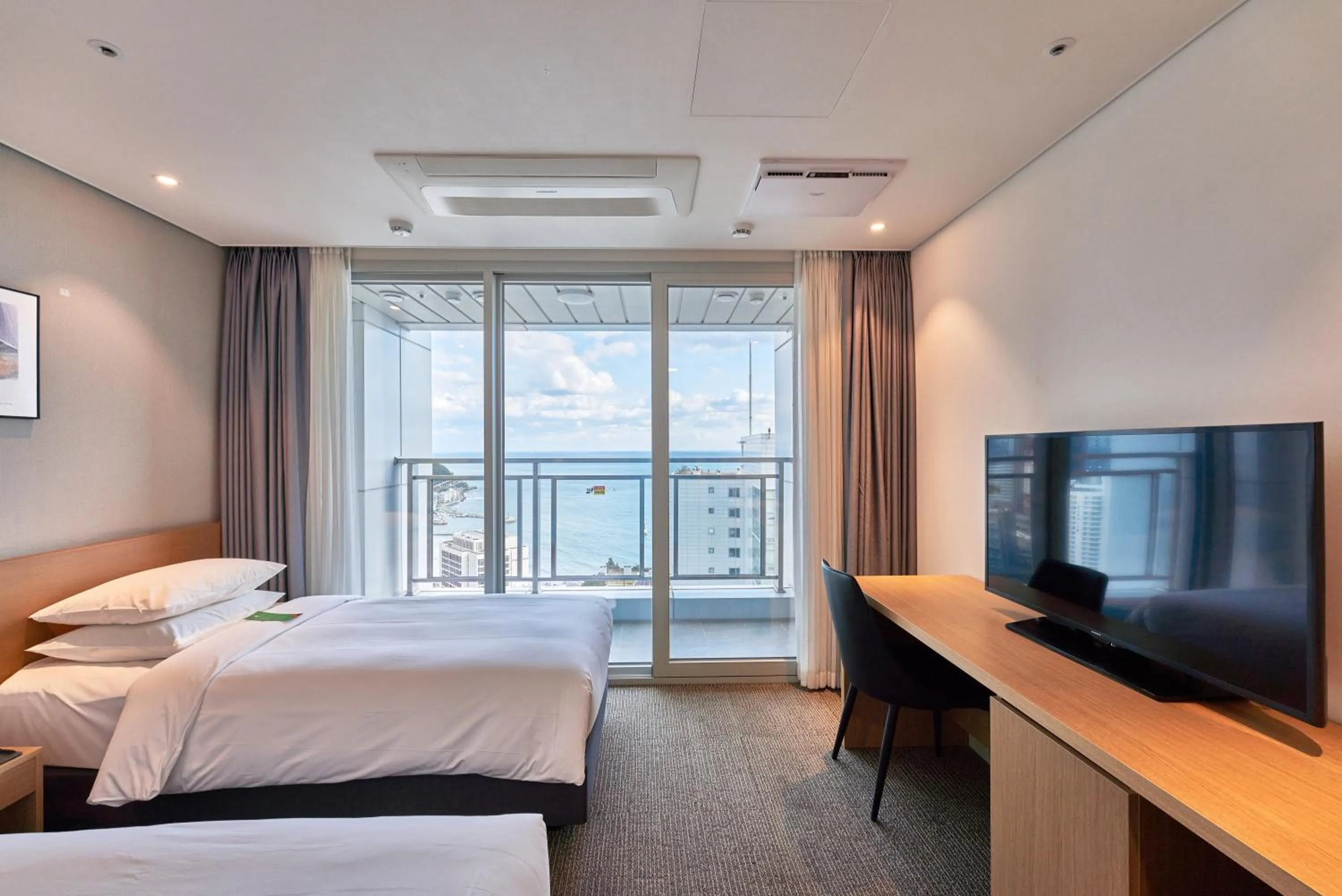 Bed in Lavi De Atlan Hotel 2