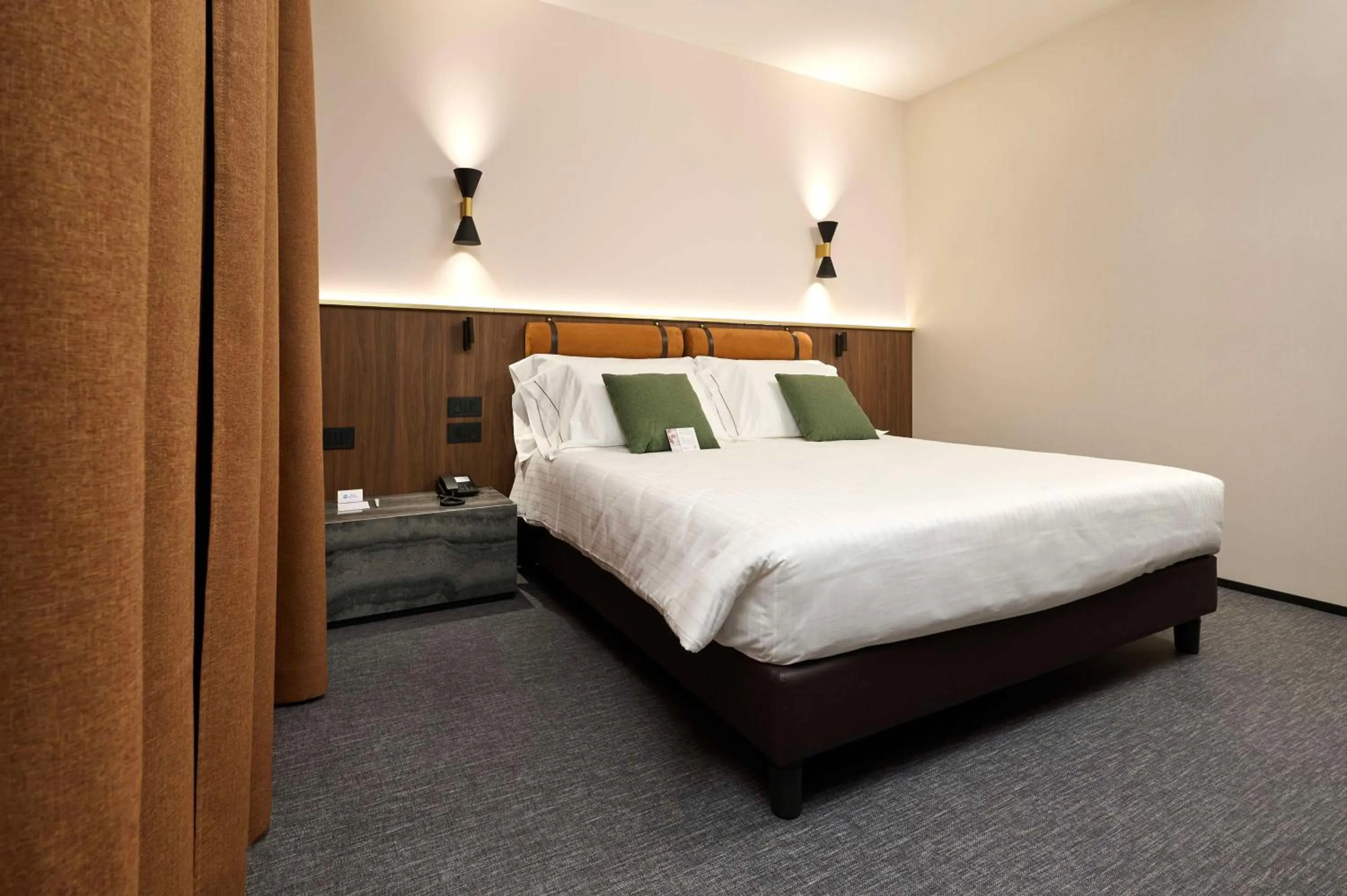 Bed in Best Western Hotel Biri