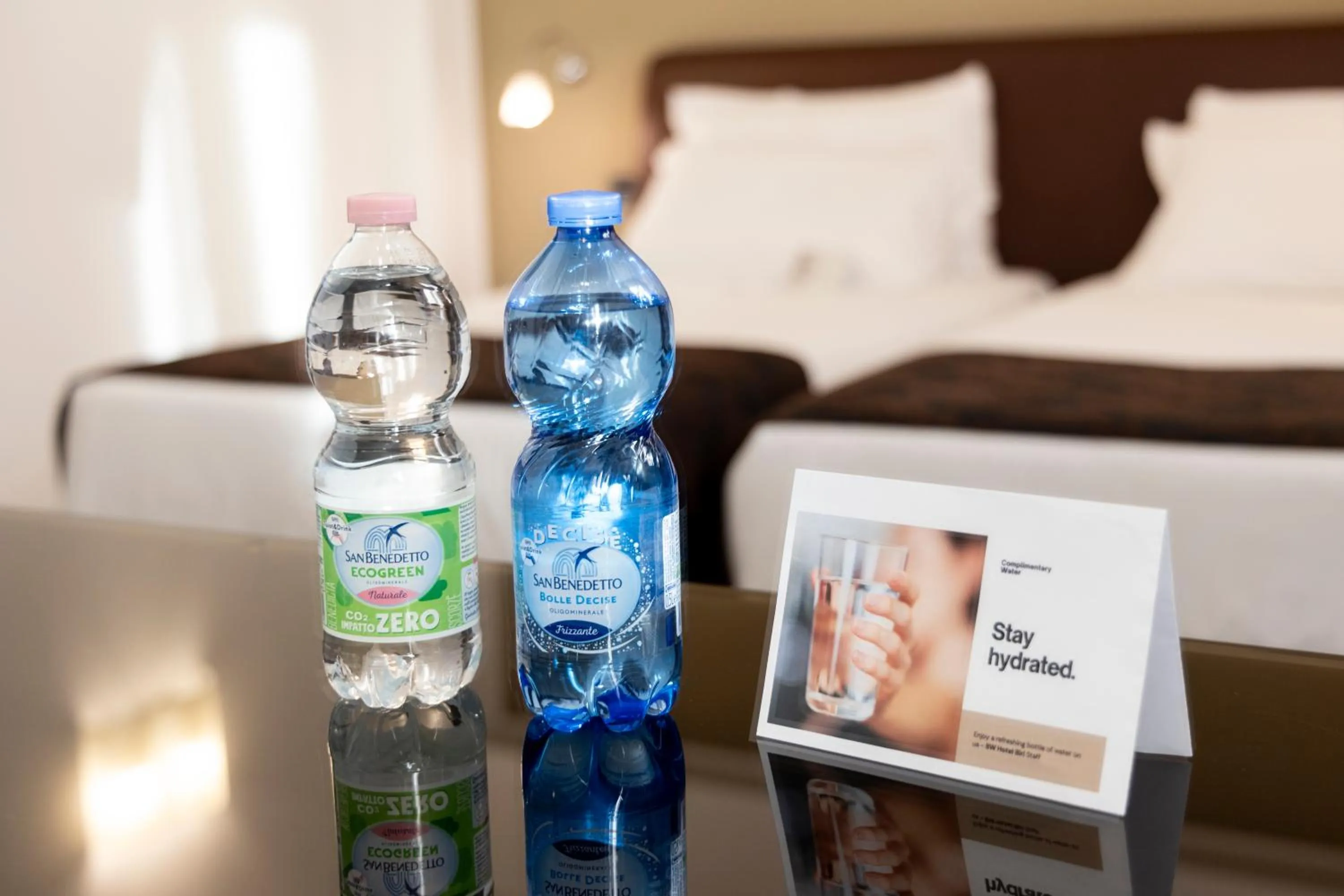 oven, Bed in Best Western Hotel Biri