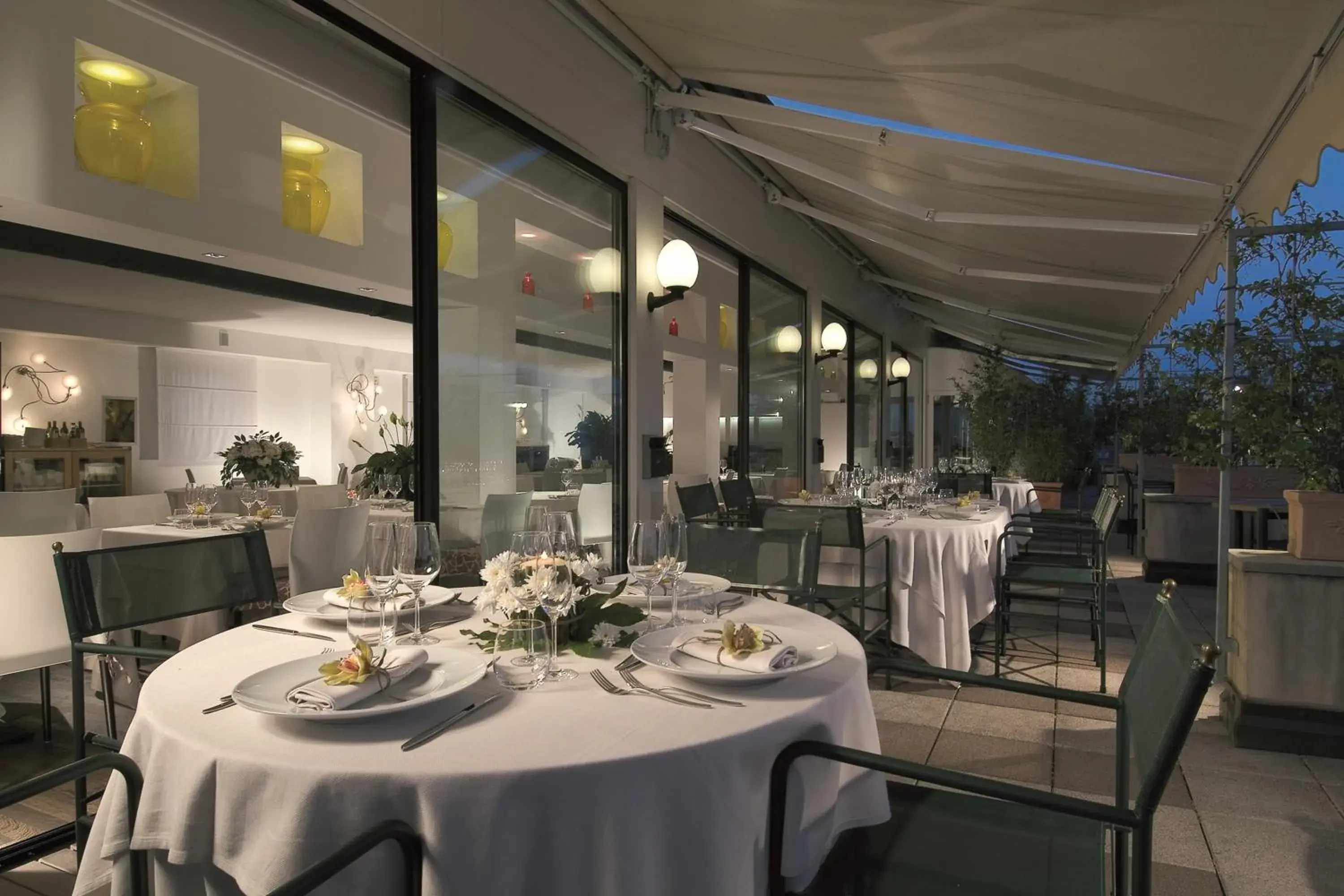 Restaurant/places to eat in Best Western Hotel Biri Restaurant/places to eat in Best Western Hotel Biri