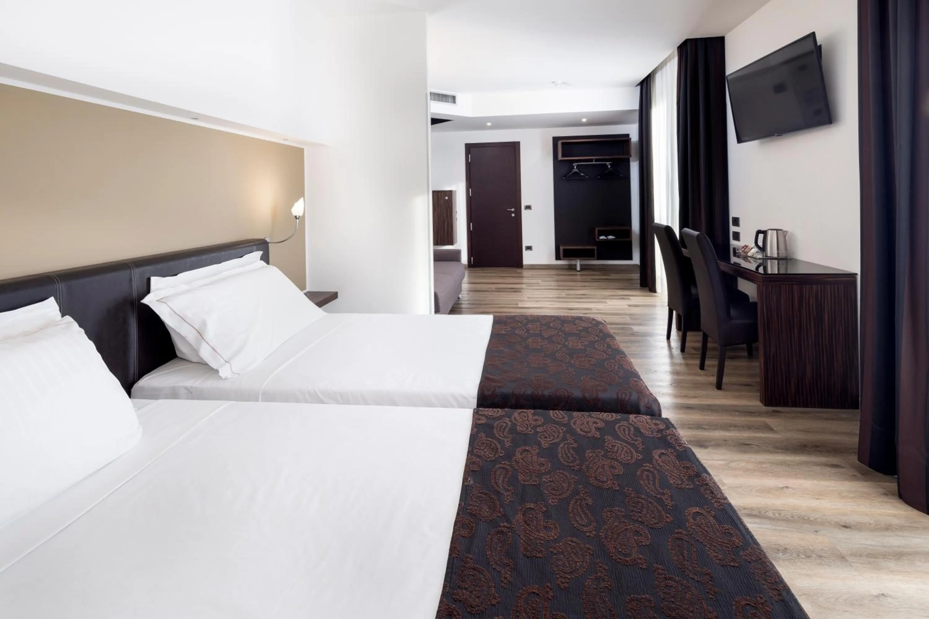 Bed in Best Western Hotel Biri