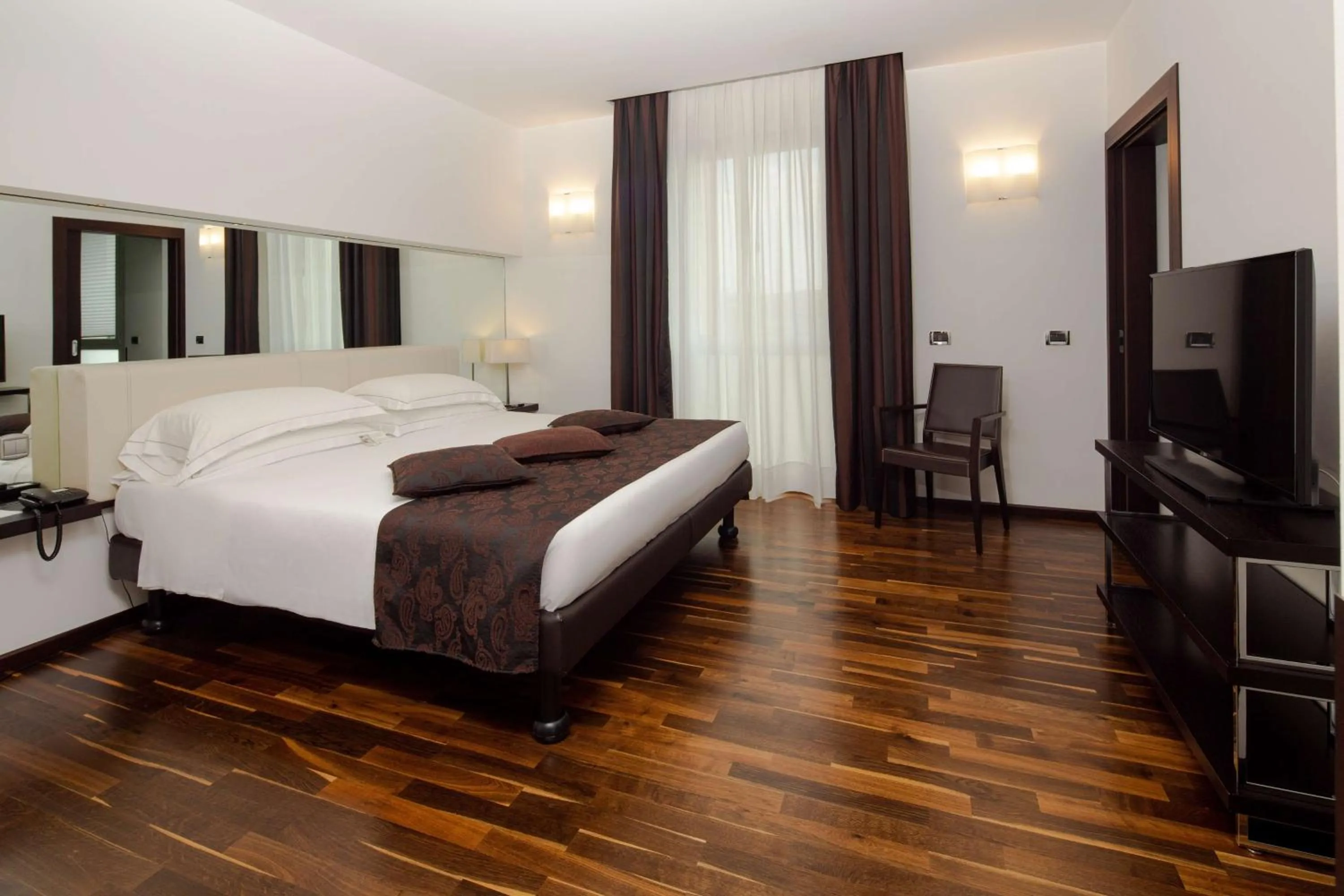 Bed in Best Western Hotel Biri