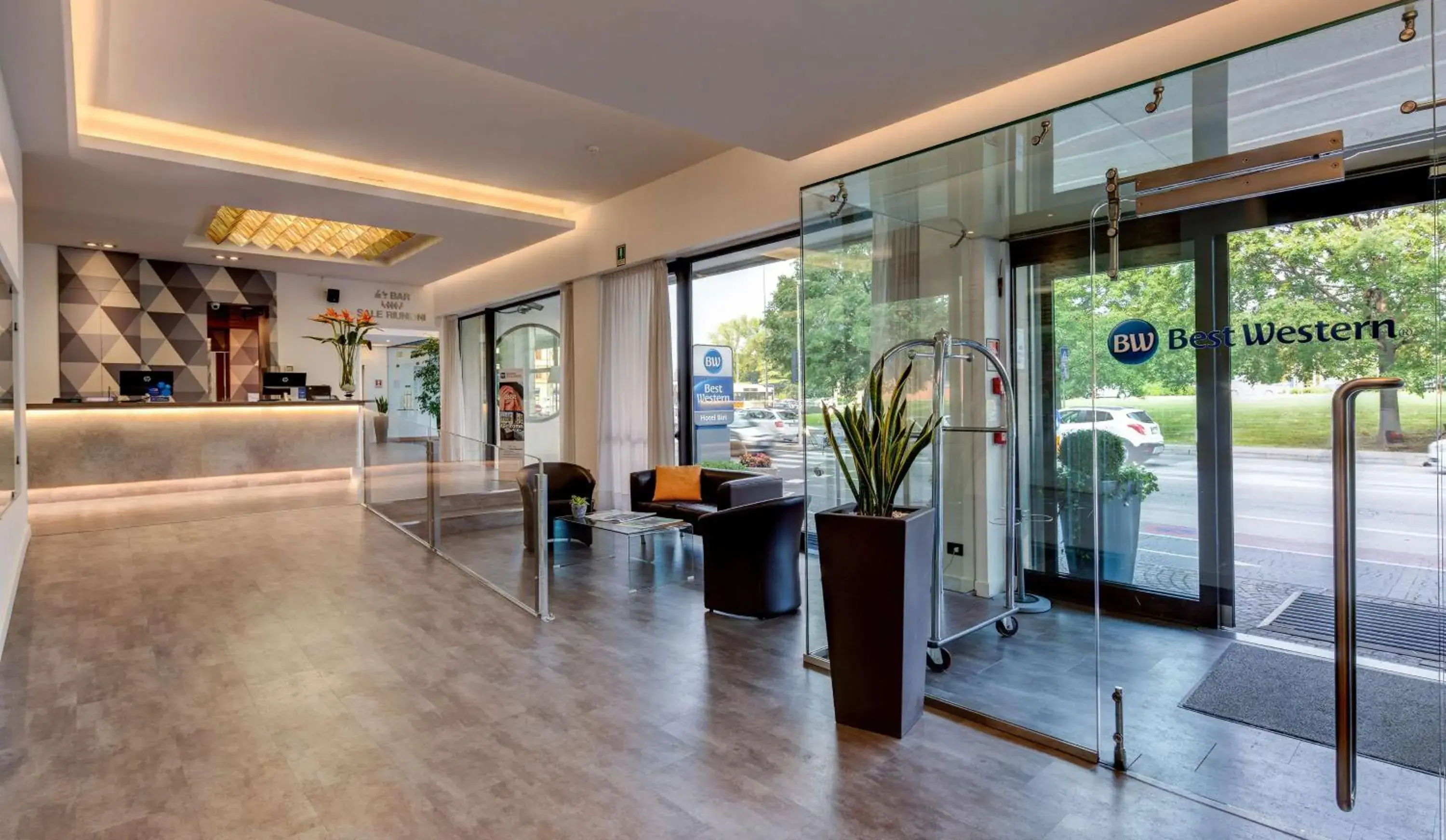 Facade/entrance in Best Western Hotel Biri Facade/entrance in Best Western Hotel Biri