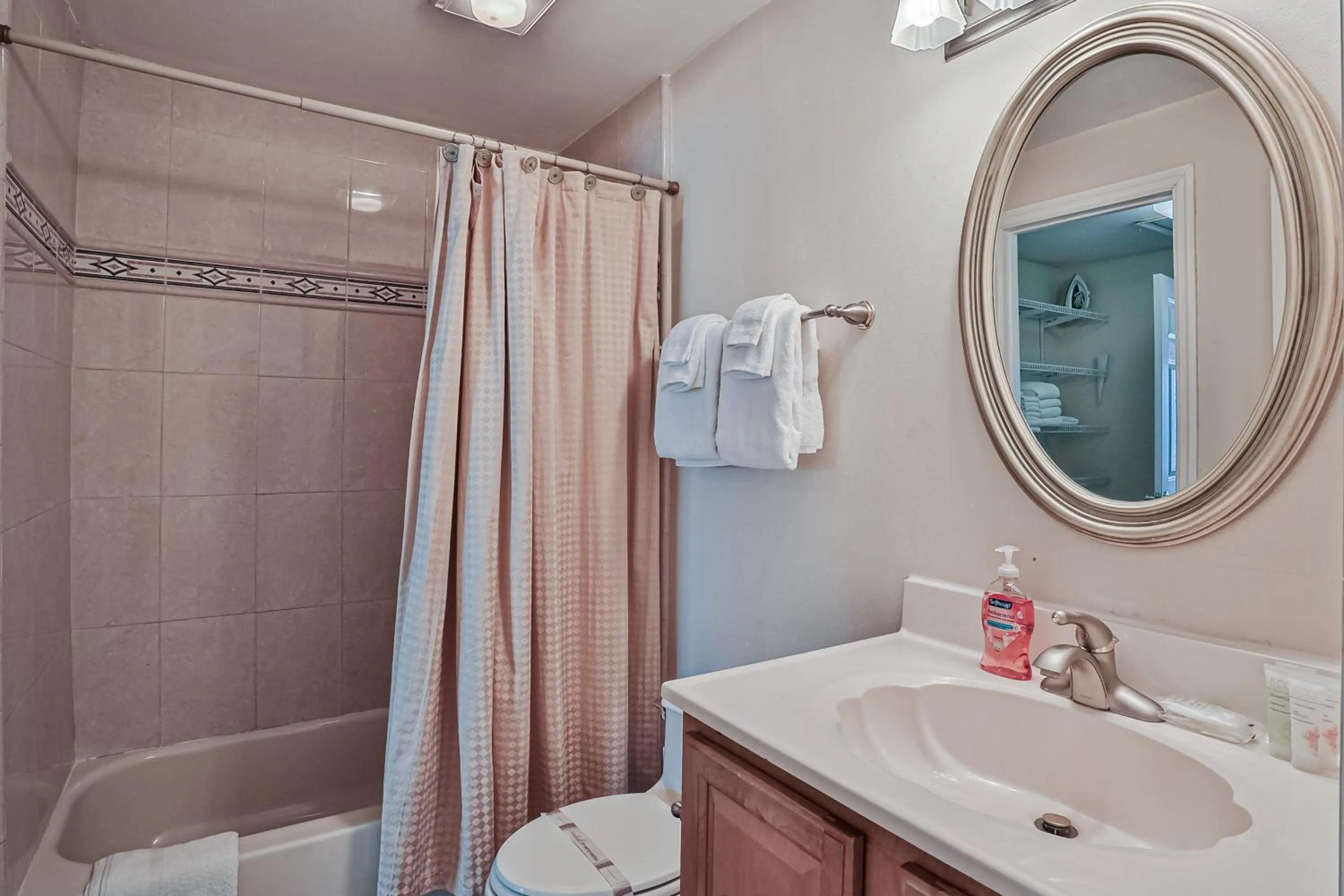 Four Winds Oceanfront Condo