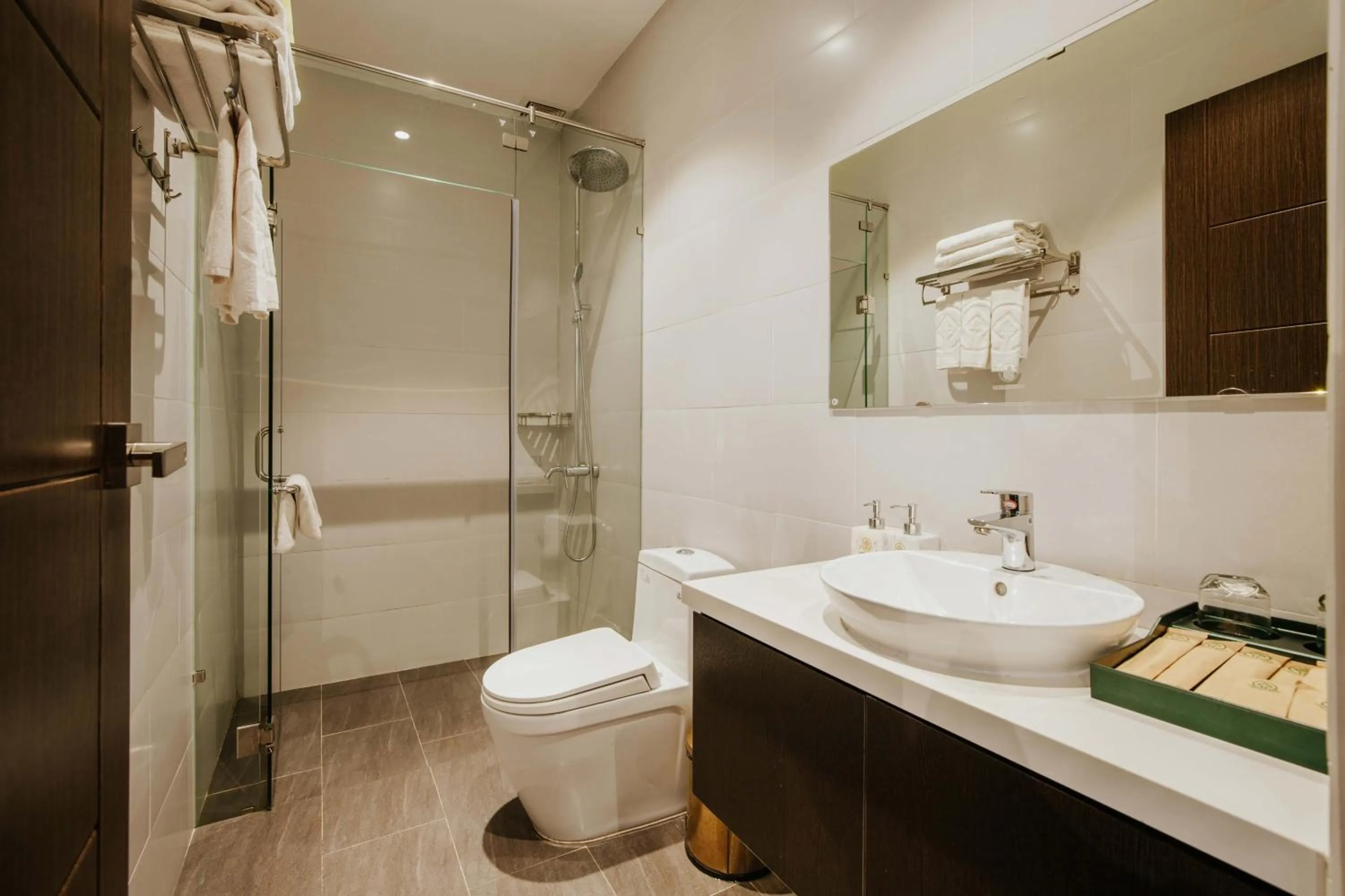 Shower in Rừng Lá Kim Resort