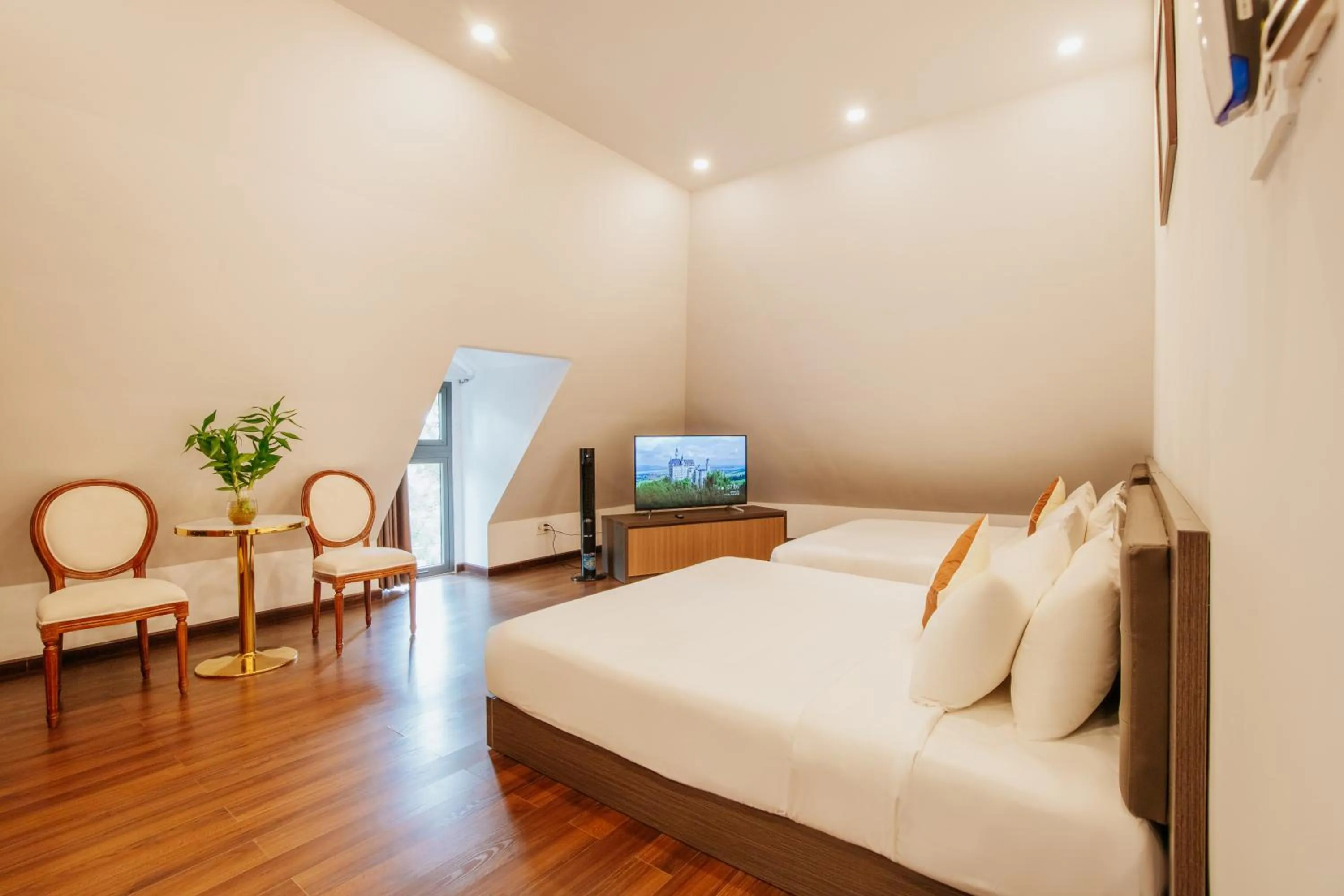 Bedroom, Bed in Rừng Lá Kim Resort