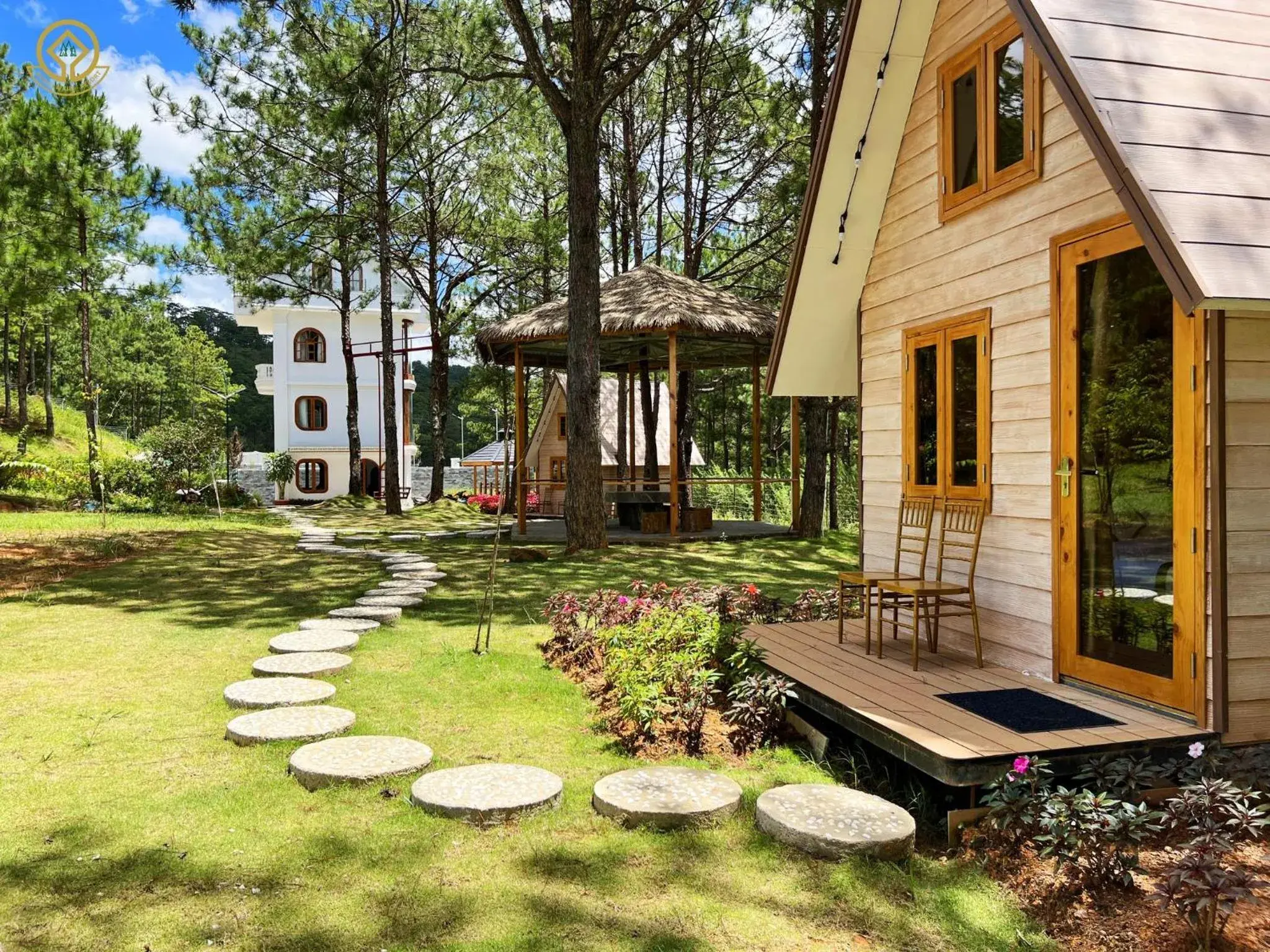 Private Pine Forest Bungalow in Rừng Lá Kim Resort Private Pine Forest Bungalow in Rừng Lá Kim Resort