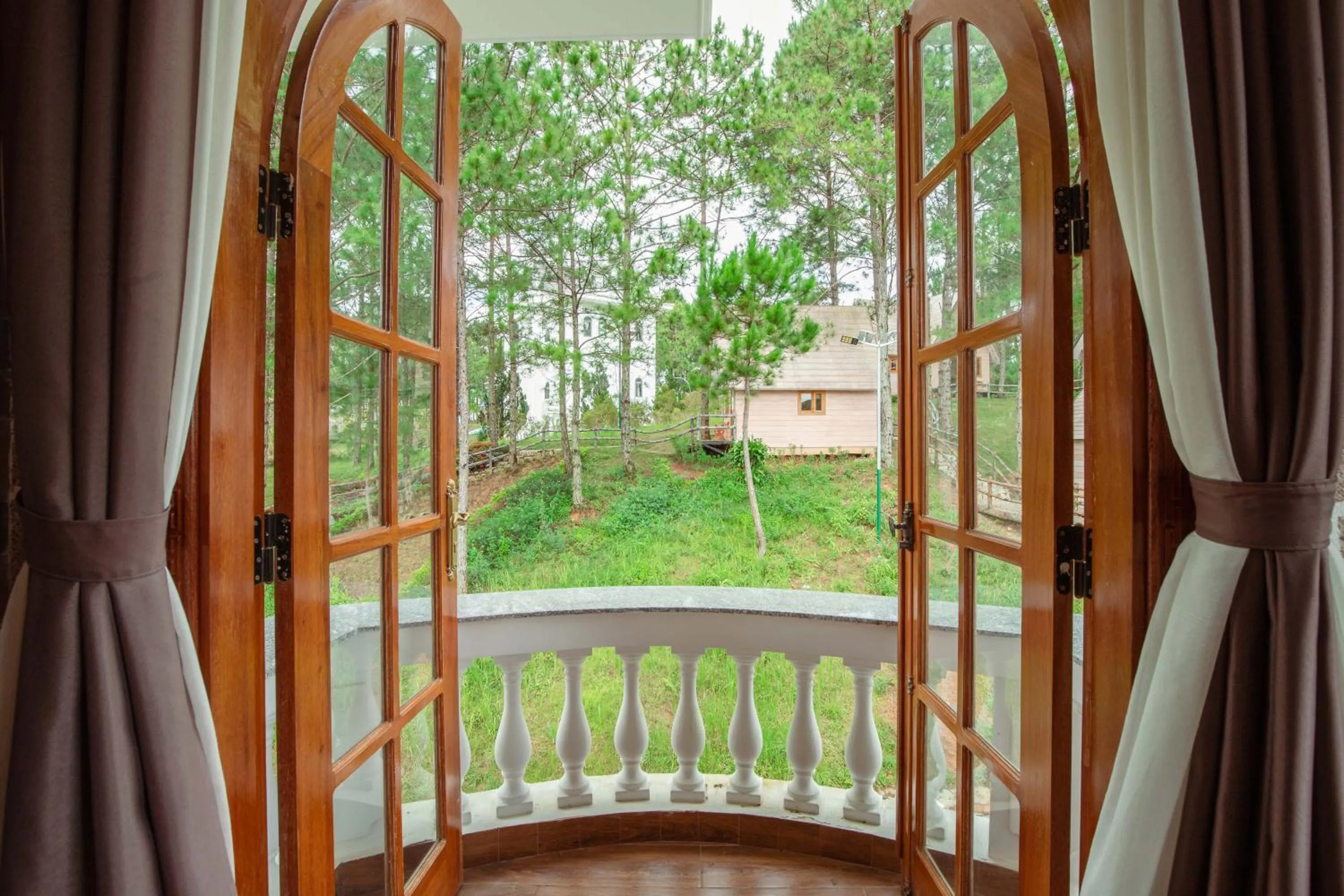 Rừng Lá Kim Resort