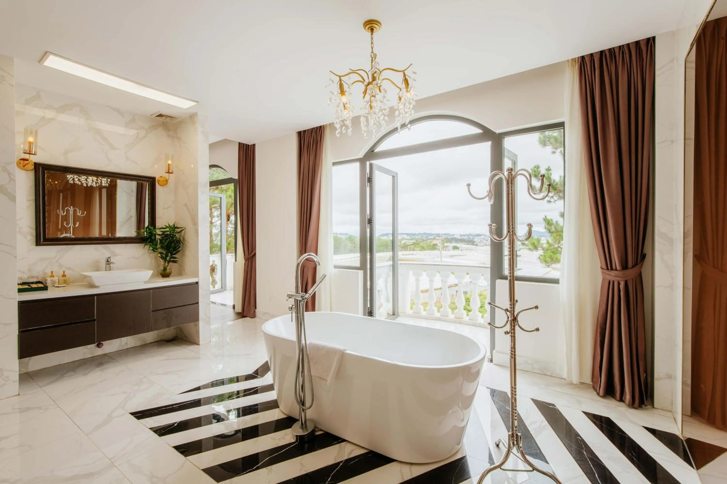 Bathroom in Rừng Lá Kim Resort