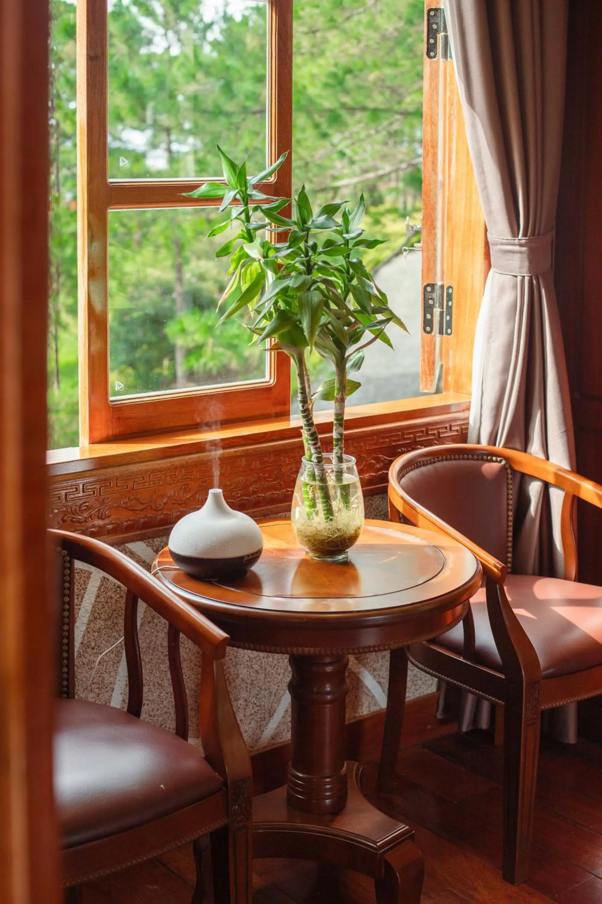 Seating area in Rừng Lá Kim Resort