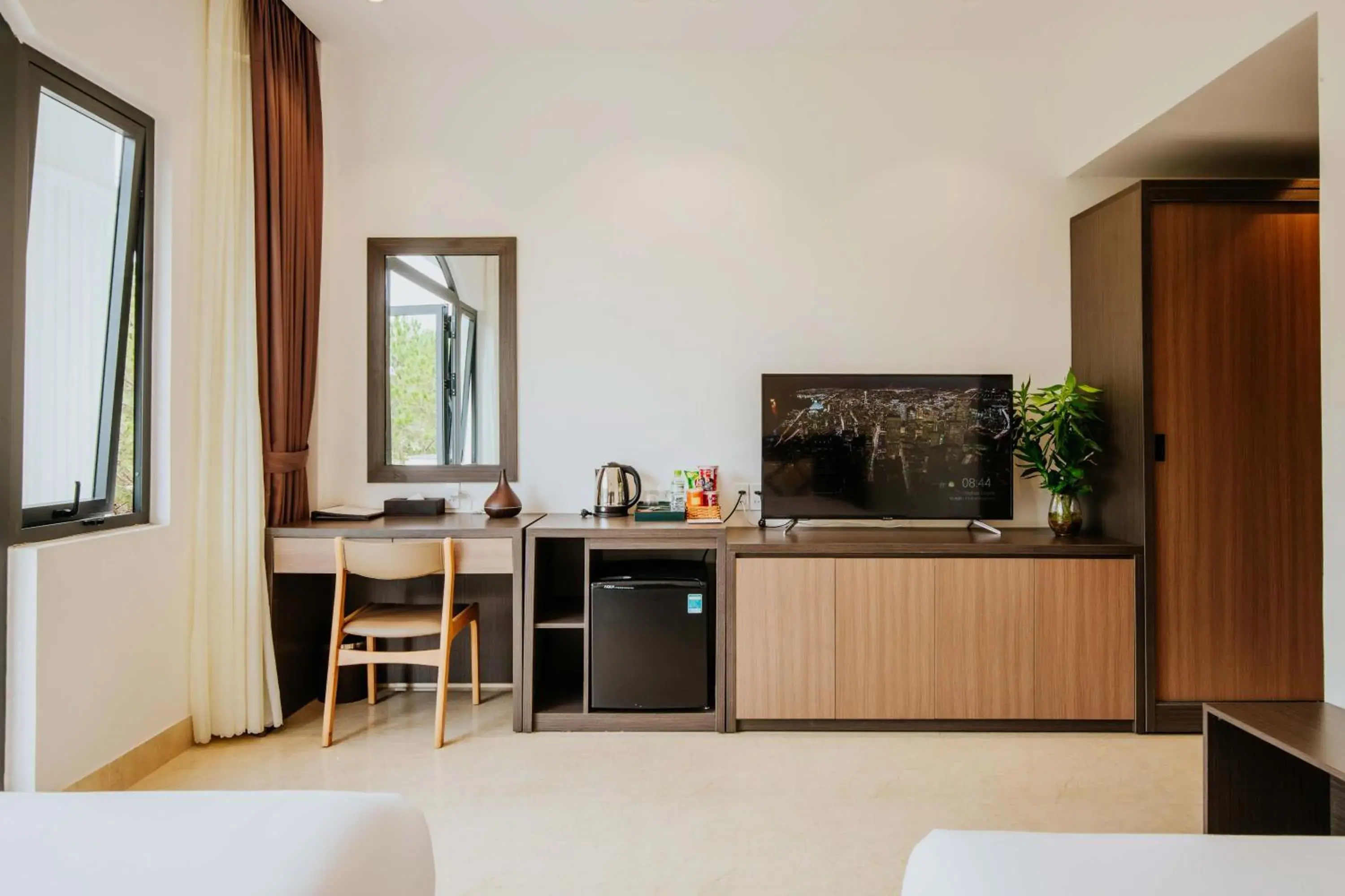 Deluxe Twin Room with Mountain View in Rừng Lá Kim Resort Deluxe Twin Room with Mountain View in Rừng Lá Kim Resort