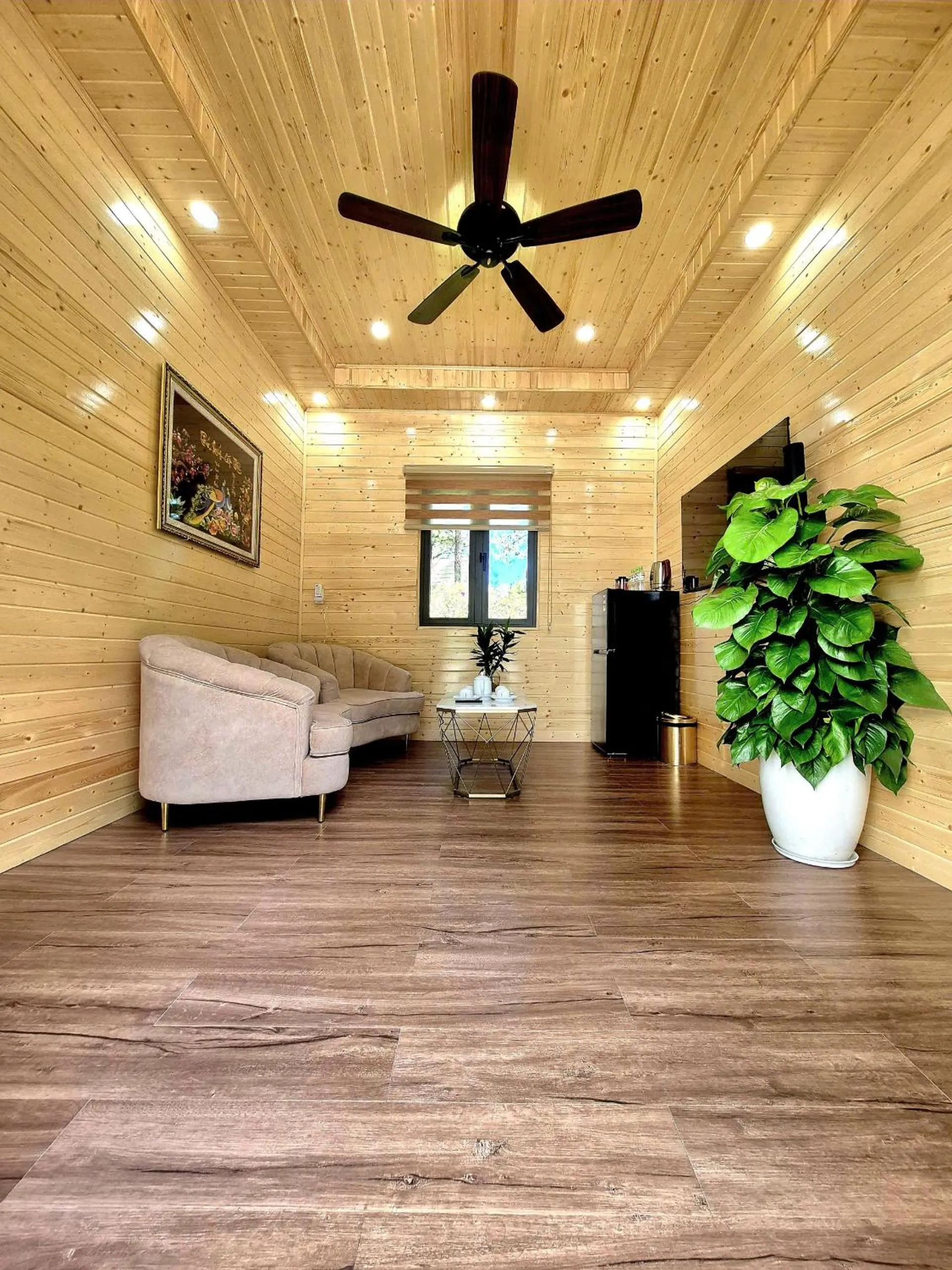 Living room in Rừng Lá Kim Resort