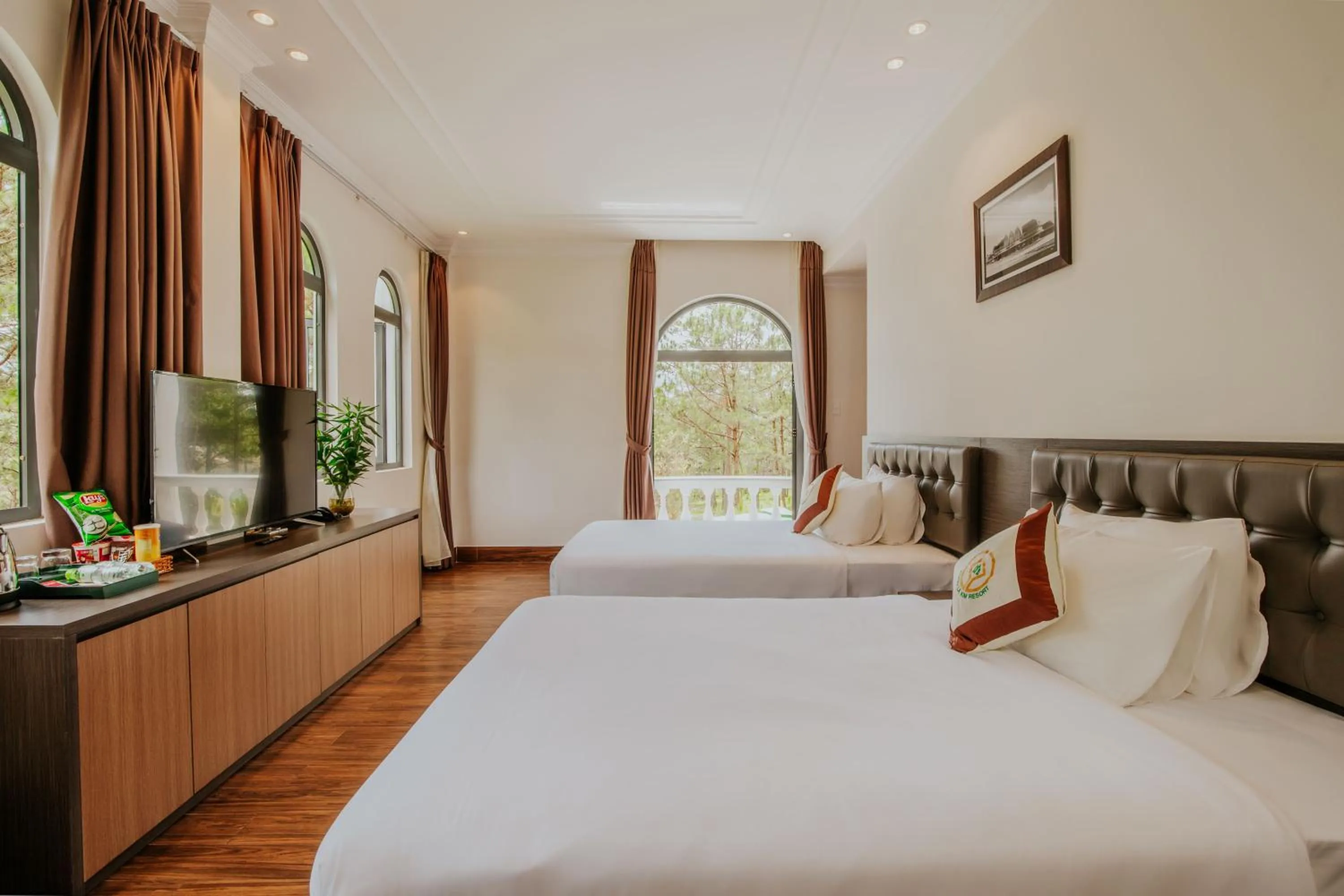 Photo of the whole room, Bed in Rừng Lá Kim Resort