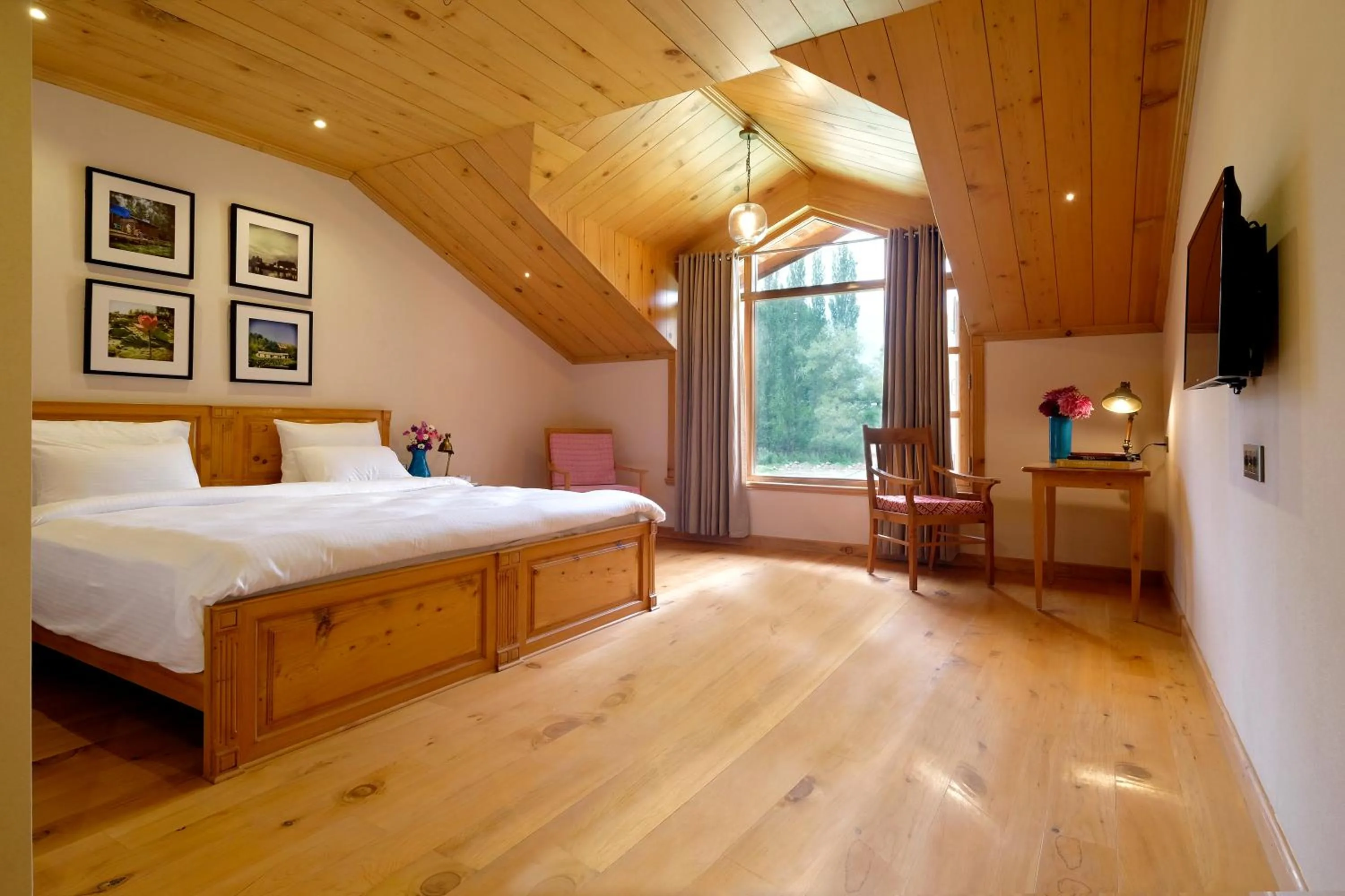 Bed in Nadis - A handcrafted boutique hotel