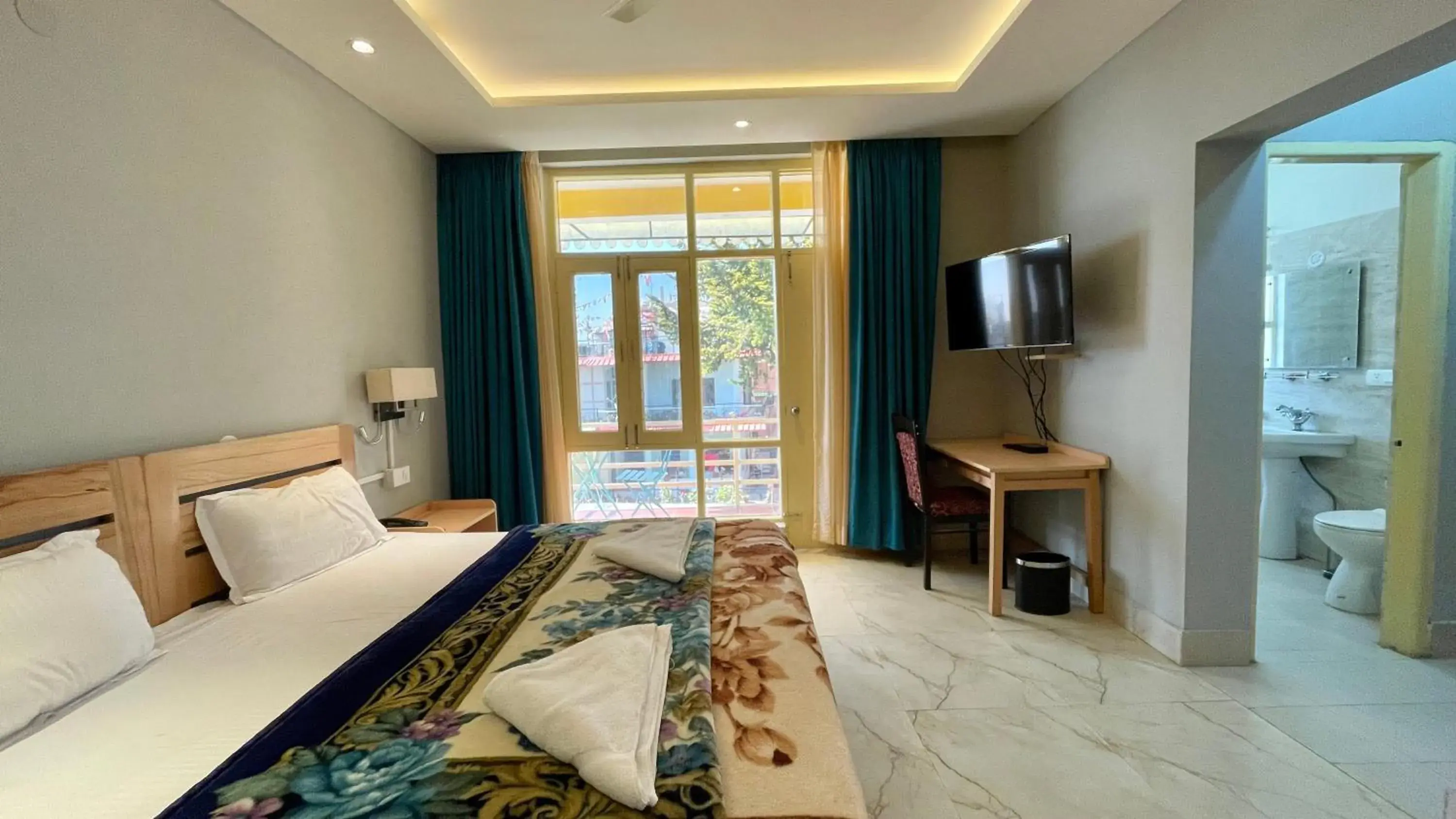 Bed in Madpackers Bir Bed in Madpackers Bir