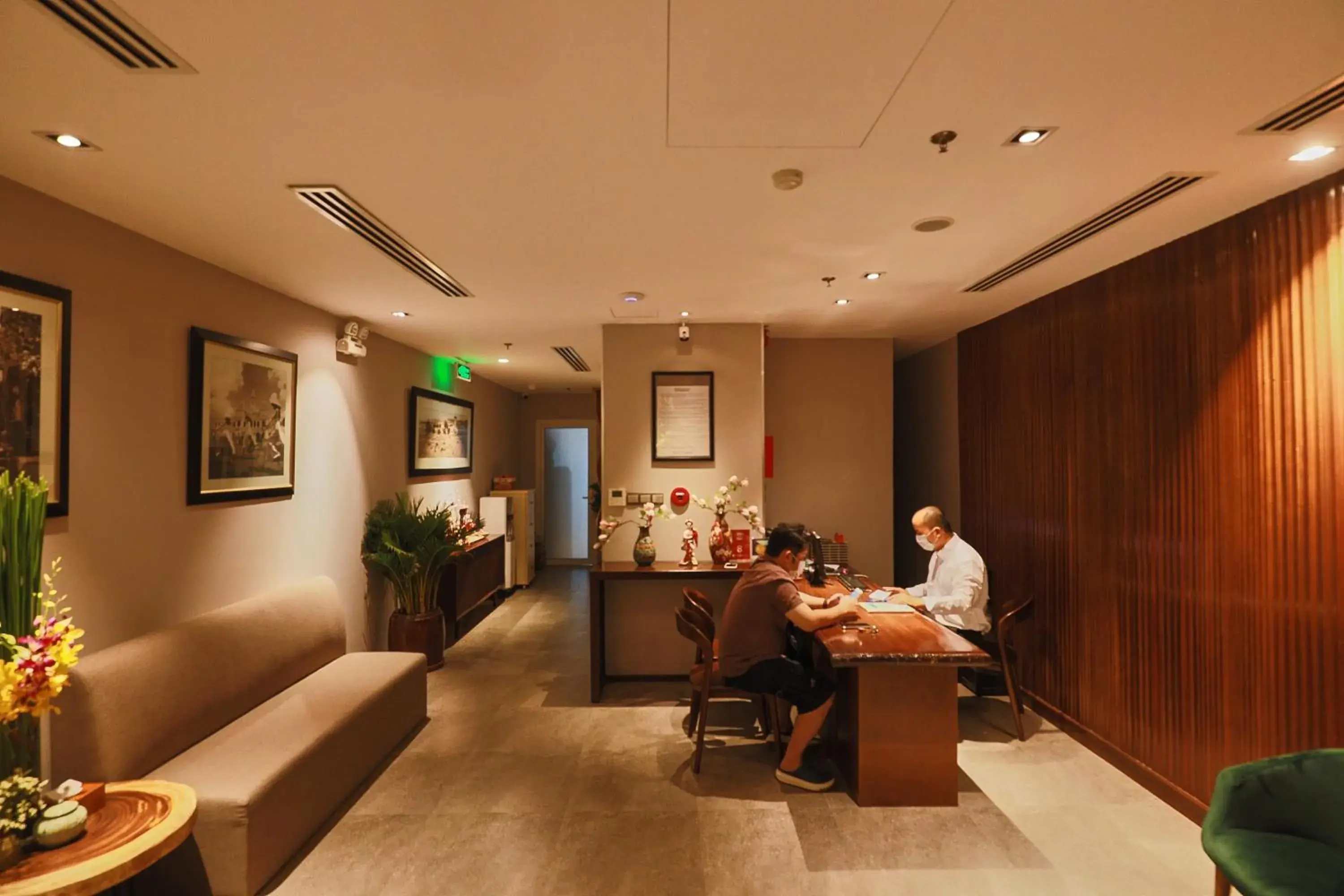 Lobby or reception in CHERRY BOUTIQUE HOTEL Lobby or reception in CHERRY BOUTIQUE HOTEL