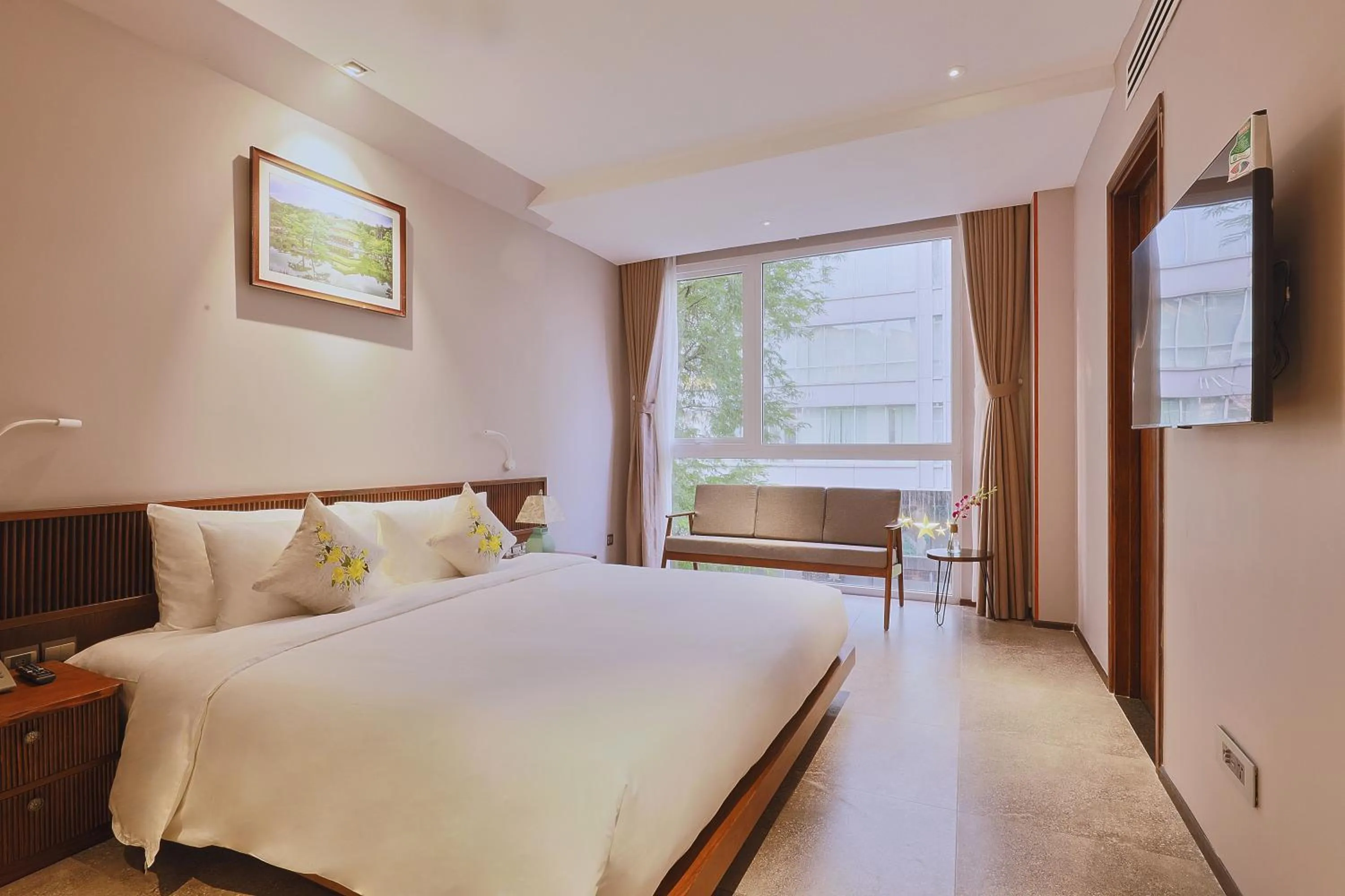 Living room, Bed in CHERRY BOUTIQUE HOTEL