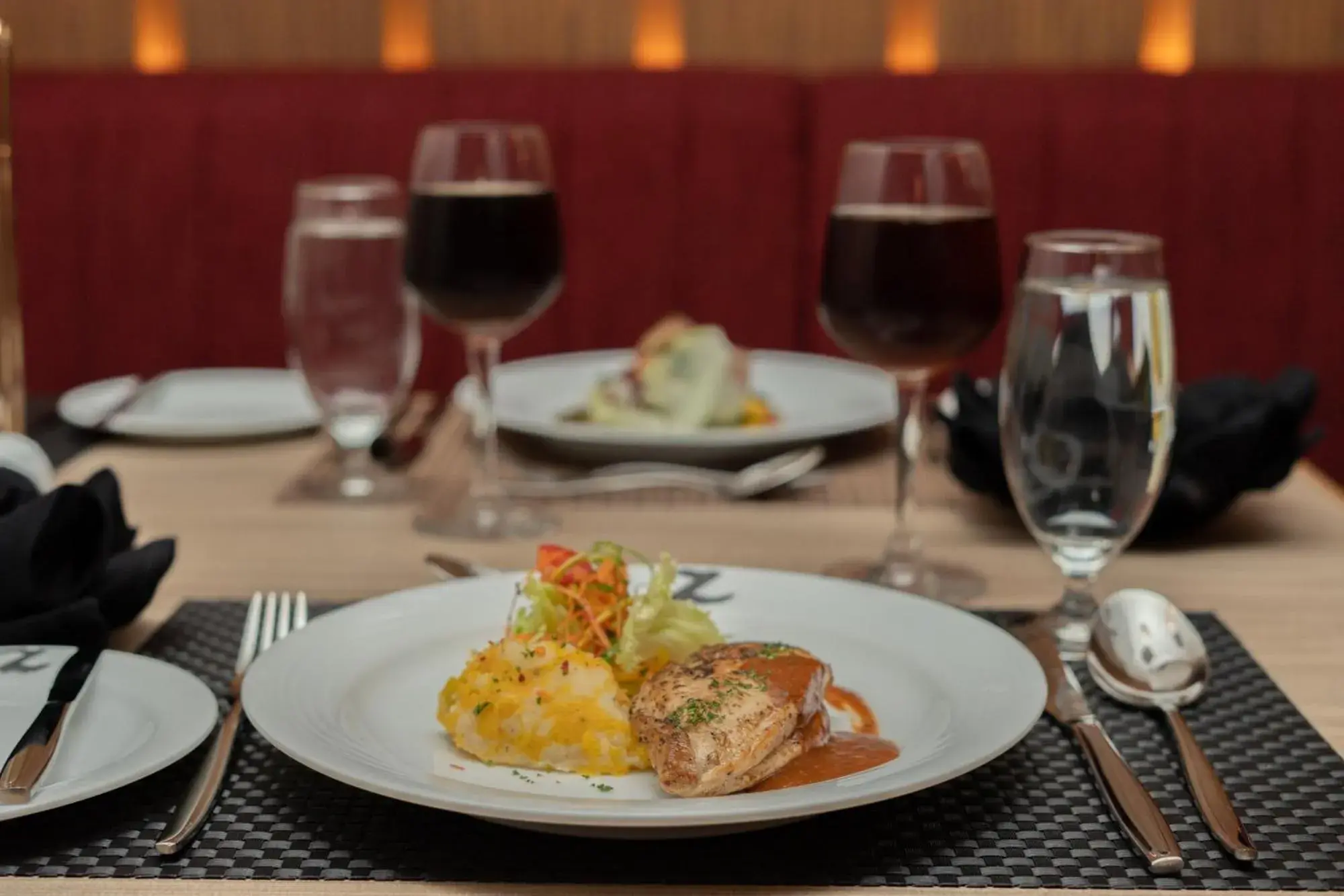 Restaurant/places to eat in Zest Metropole Restaurant/places to eat in Zest Metropole