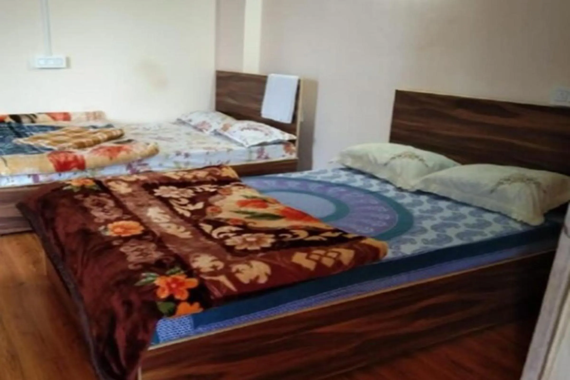 Bed in Mountain View Home Stay by StayApart