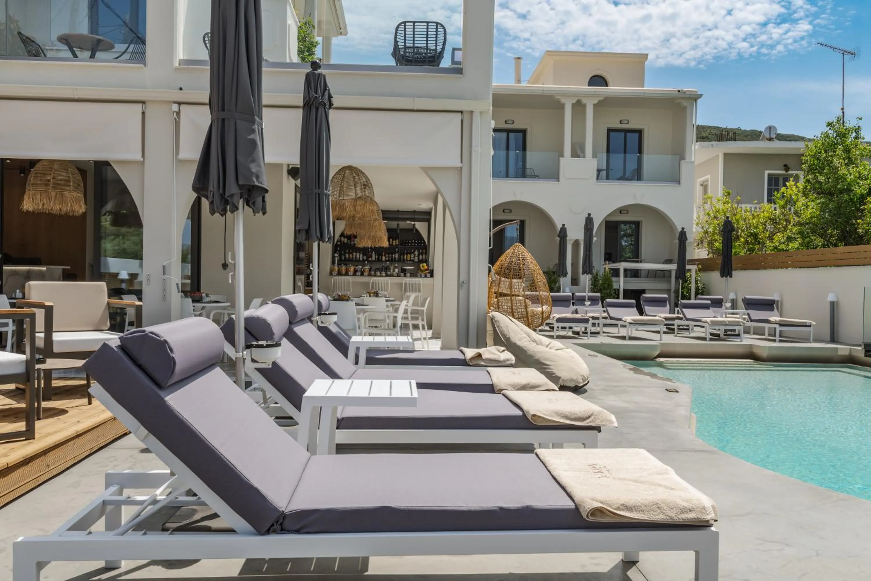 Property building in Nikon Boutique Hotel