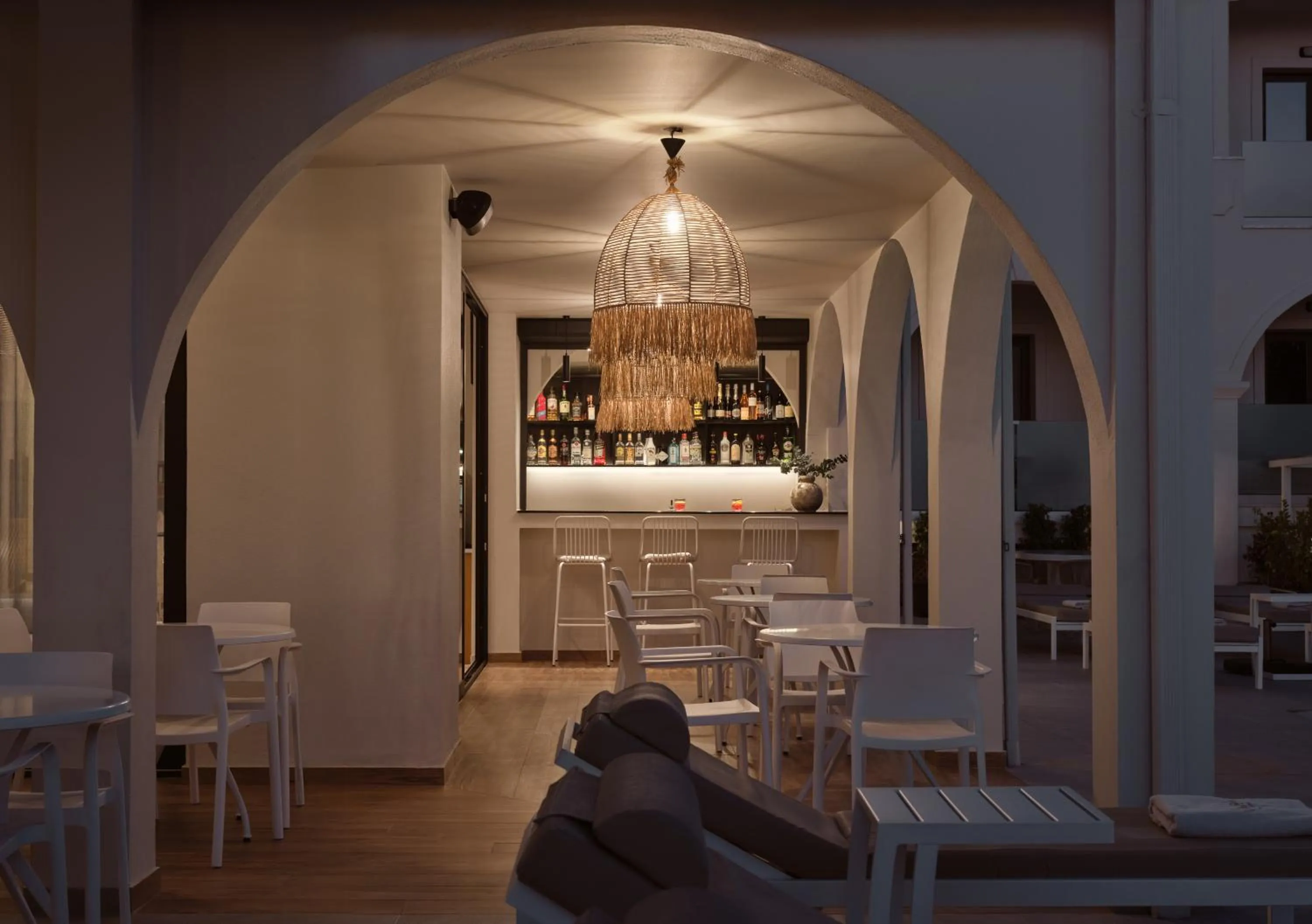 Lounge or bar in Nikon Boutique Hotel