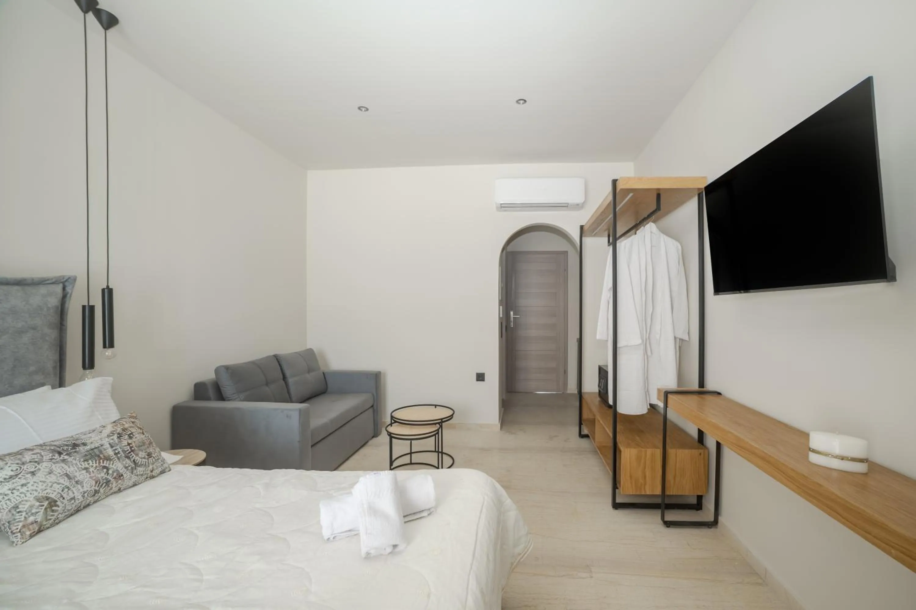 Bedroom, Bed in Nikon Boutique Hotel