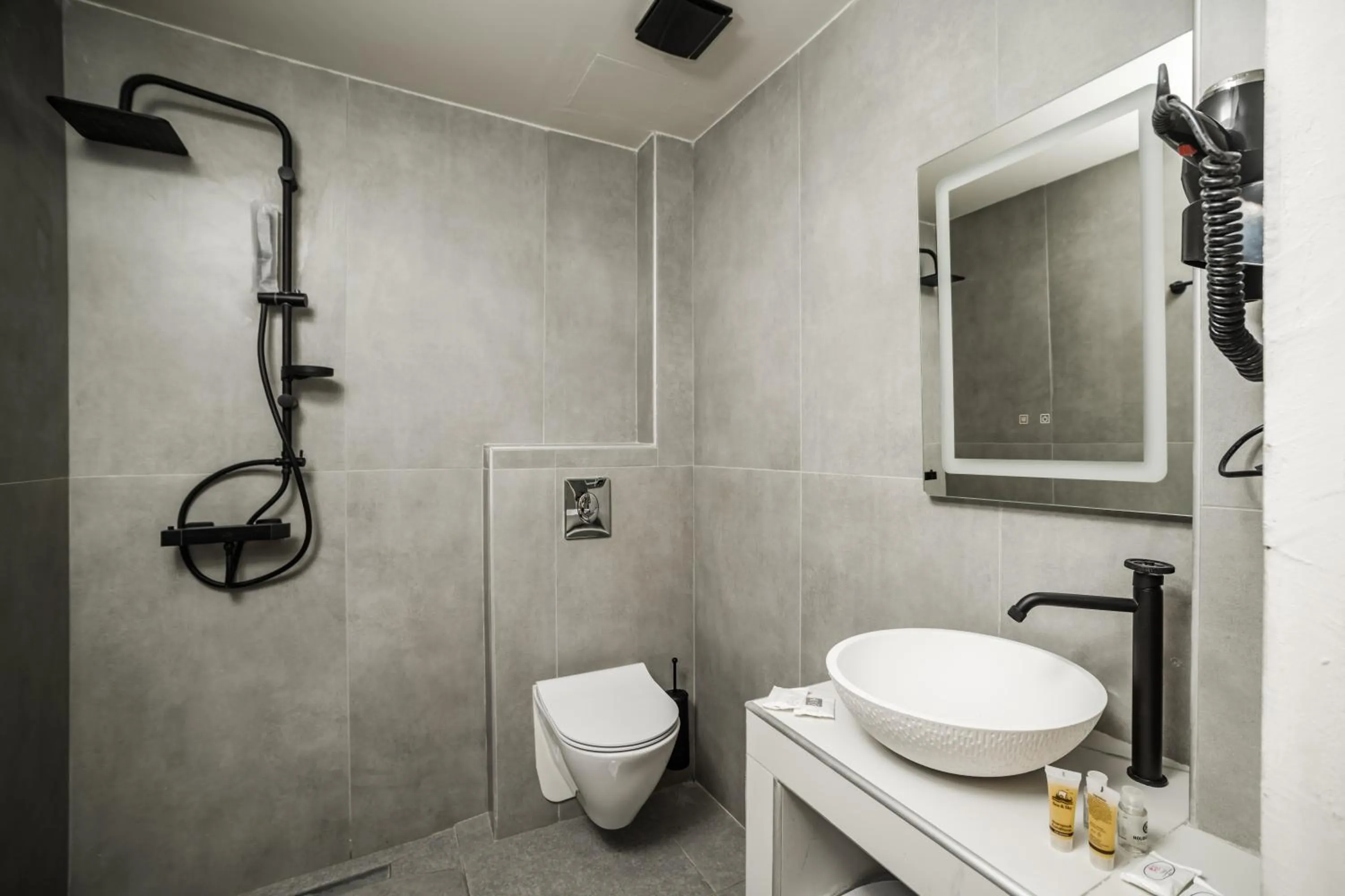 Bathroom in Nikon Boutique Hotel