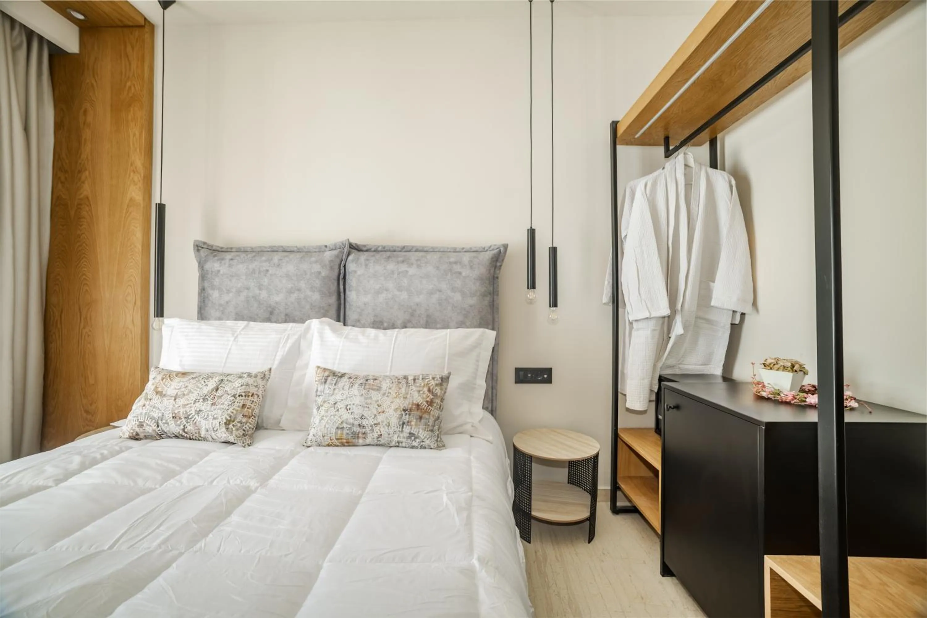 Bed in Nikon Boutique Hotel