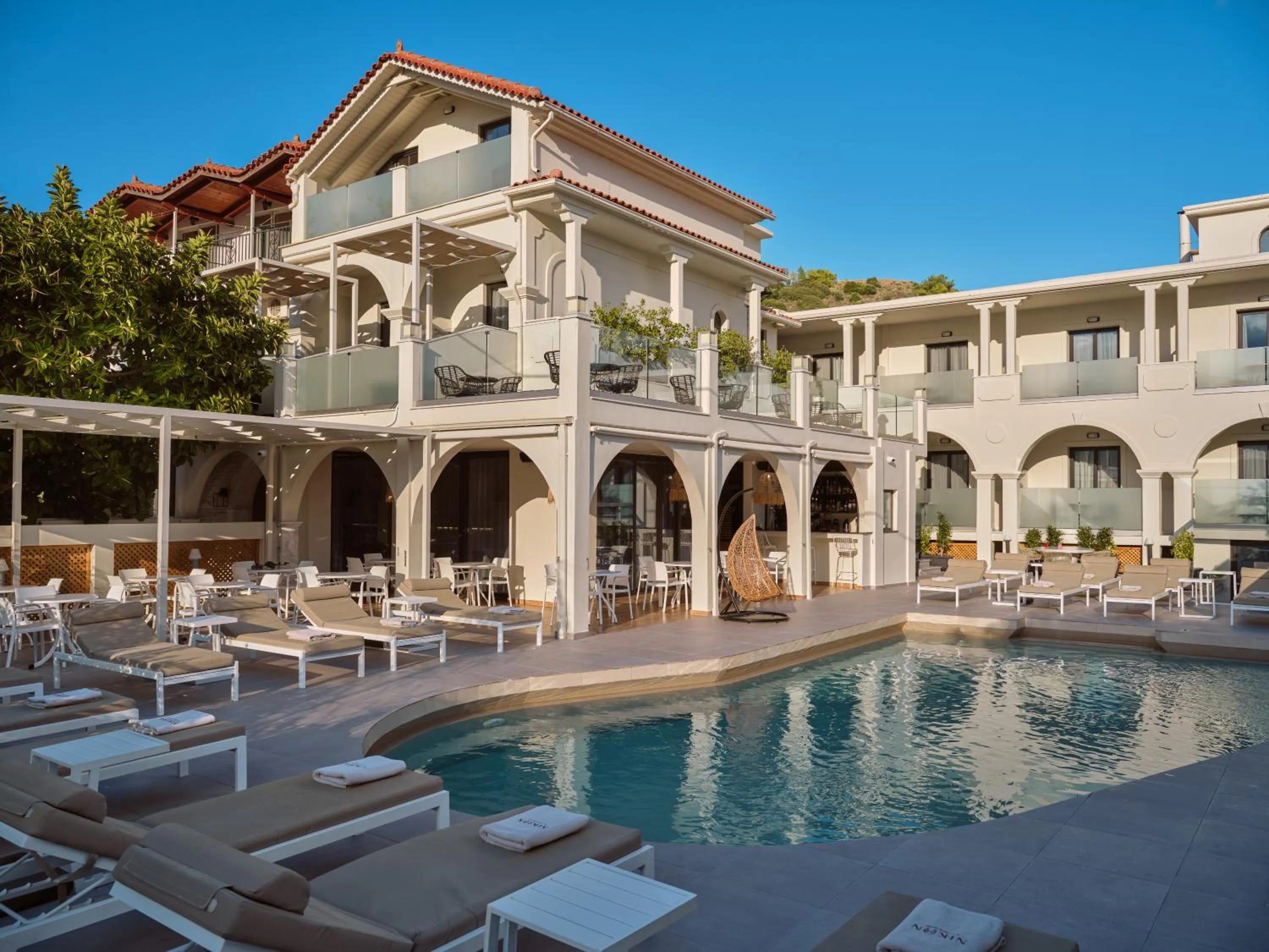 Property building in Nikon Boutique Hotel