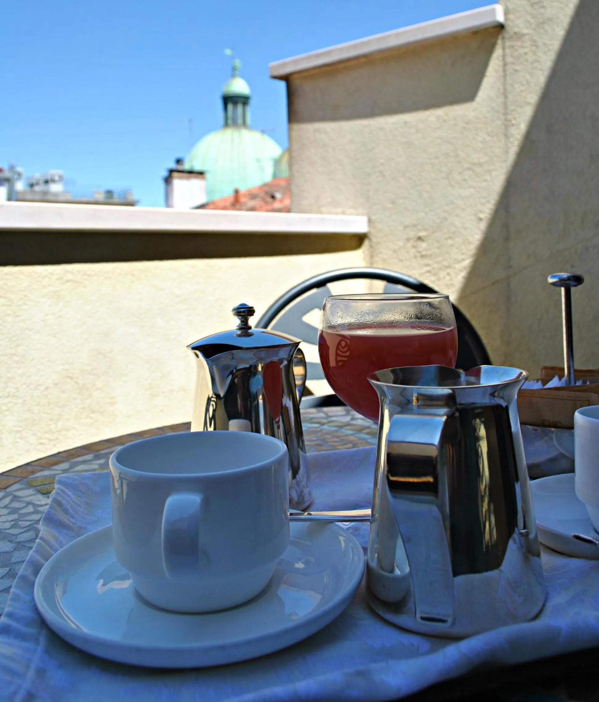 Drinks in Hotel Carlton Capri