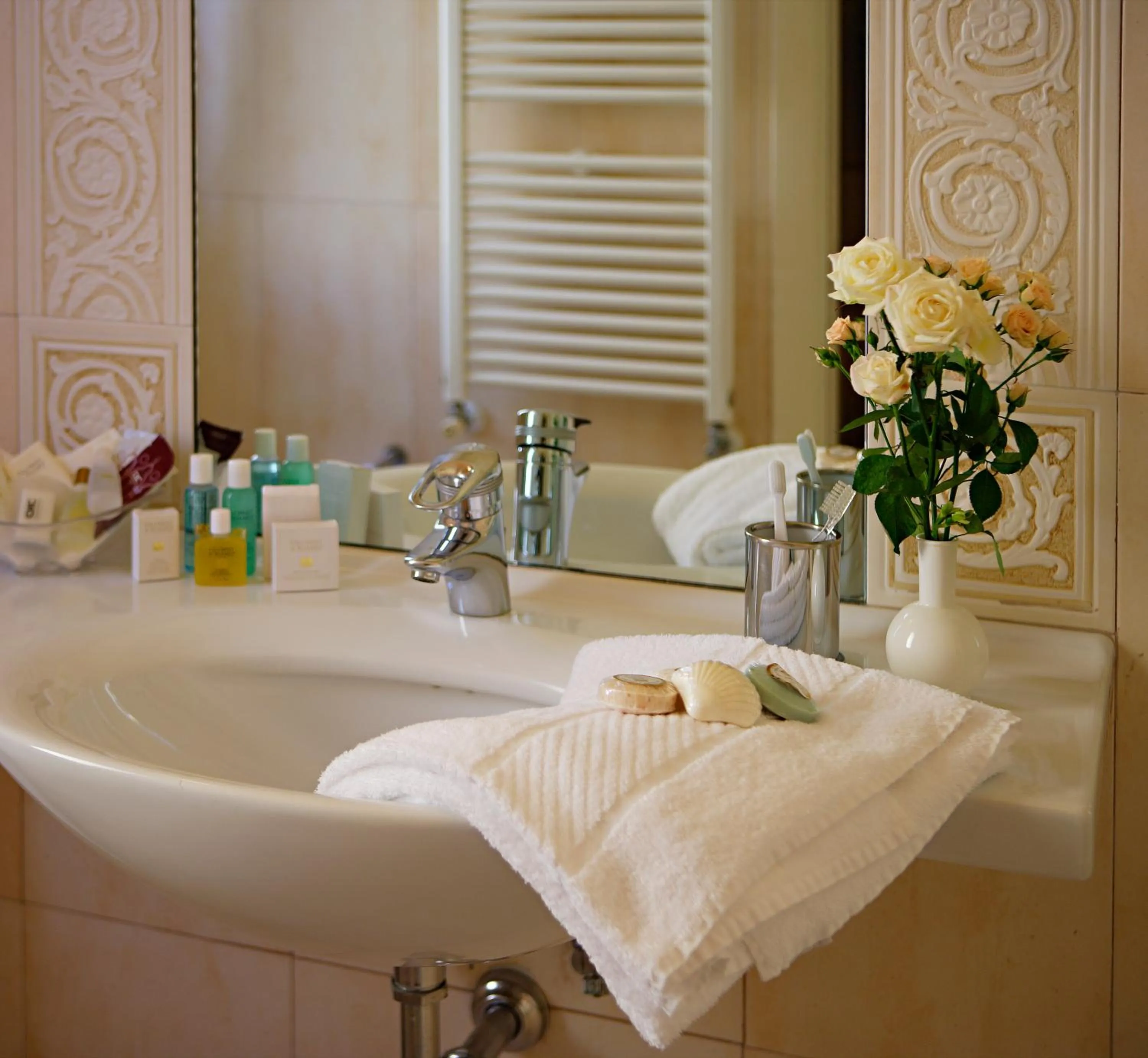 Bathroom in Hotel Carlton Capri